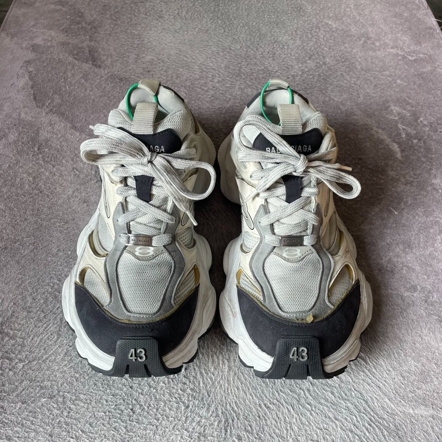 Balenciaga Balenciaga Cargo White Lowtop Sneakers 43 Men Size US 10 / EU 43 - 2 Thumbnail