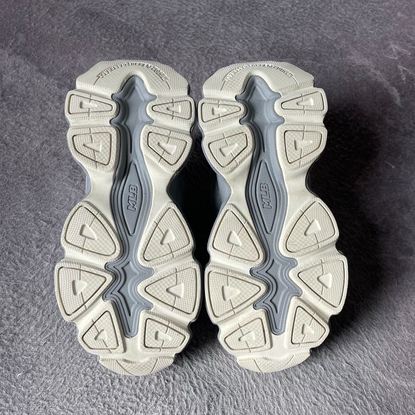 Other Gray Lowtop Sneakers 25 Women Size US 8 / IT 38 - 4 Thumbnail