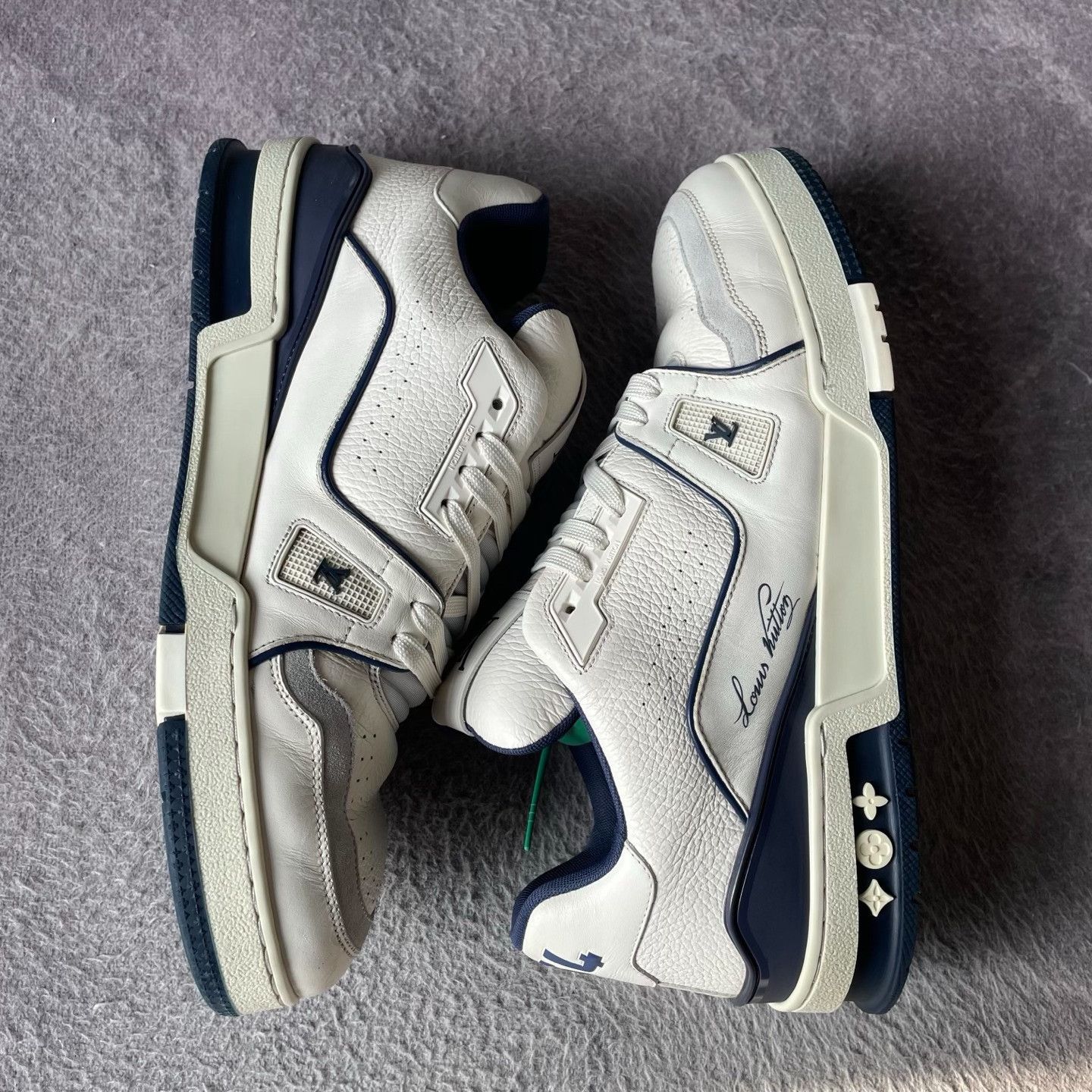 Louis Vuitton Louis Vuitton Training Blue Lowtop Sneakers 43 Men Size US 10 / EU 43 - 7 Thumbnail