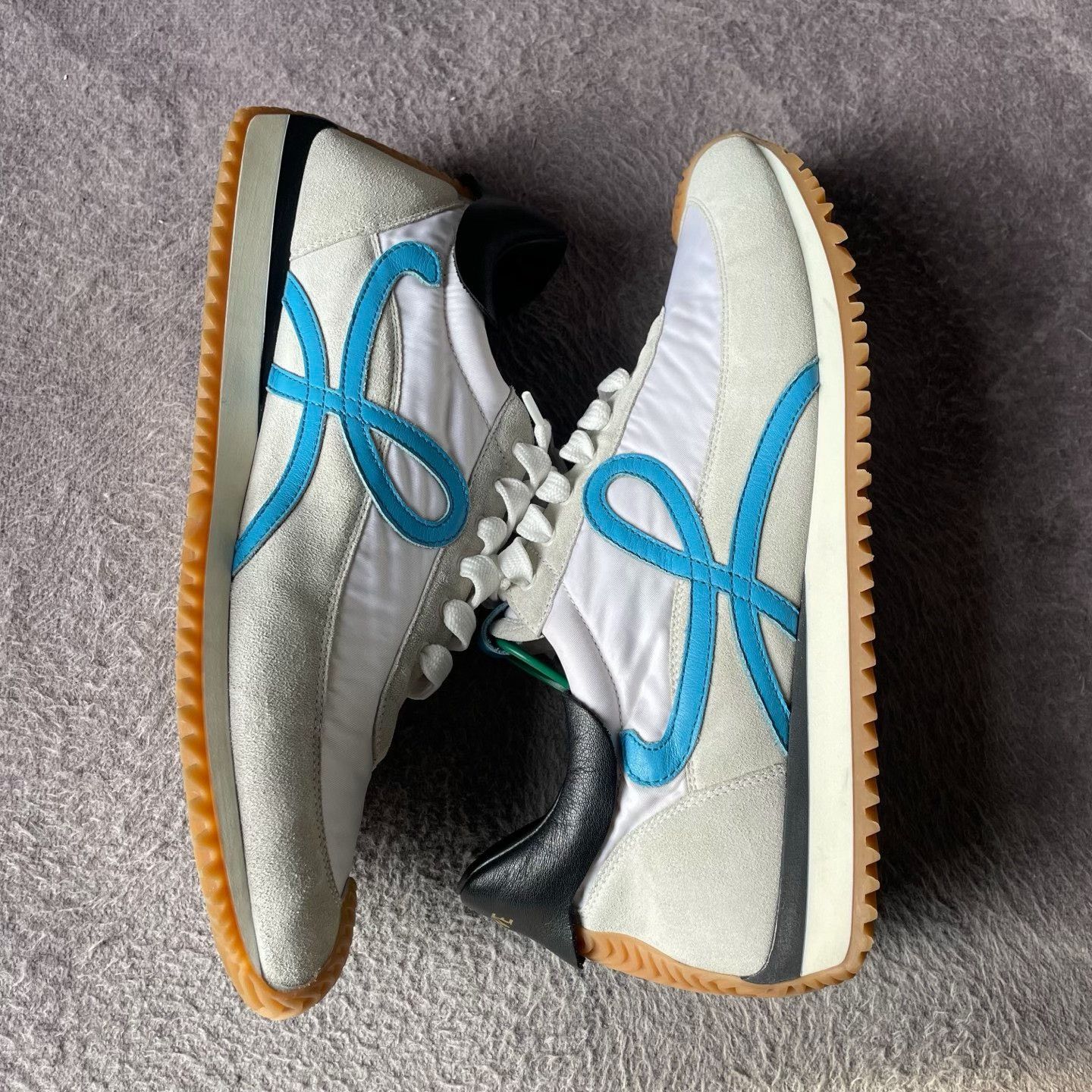 Louis Vuitton Louis Vuitton Blue Lowtop Sneakers M Men Size US 10 / EU 43 - 9 Thumbnail