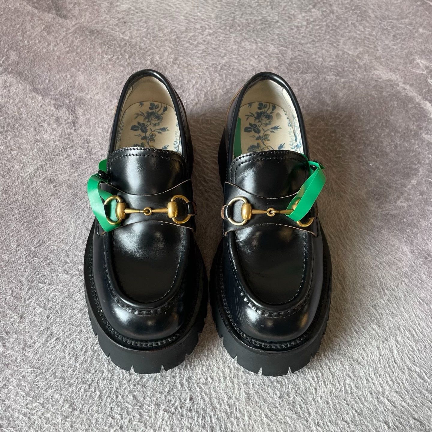 Gucci Gucci Black Lowtop Sneakers 37 Women Size US 6.5 / IT 36.5 - 2 Thumbnail