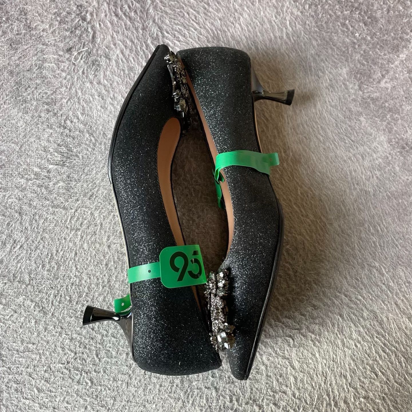 Gucci Gucci Black Lowtop Sneakers 36 Women Size US 6 / IT 36 - 6 Thumbnail