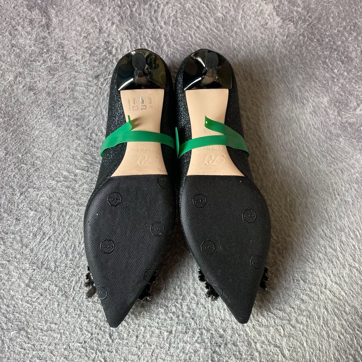 Gucci Gucci Black Lowtop Sneakers 36 Women Size US 6 / IT 36 - 4 Thumbnail