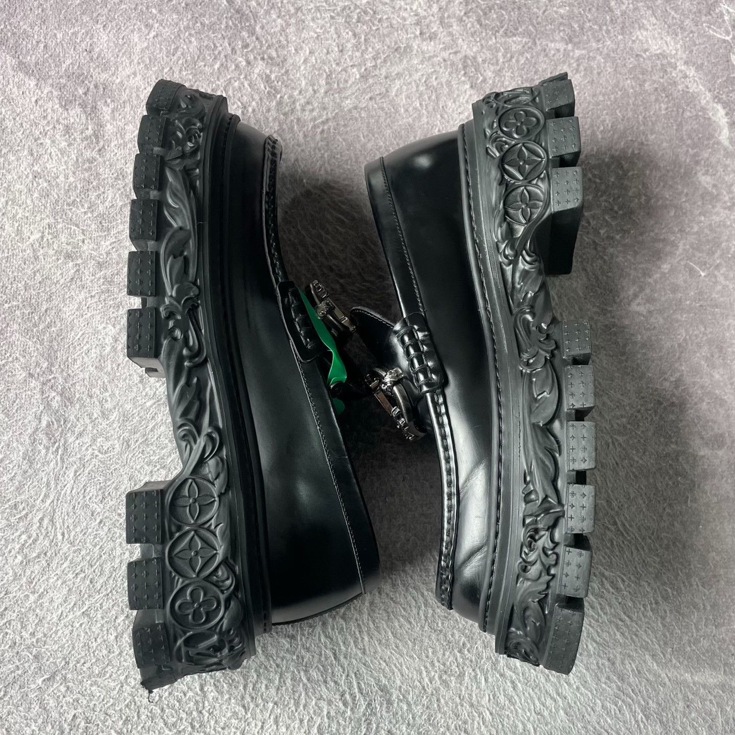 Louis Vuitton Louis Vuitton Leather Black Lowtop Sneakers 40 Men Size US 7.5 / EU 40-41 - 7 Thumbnail