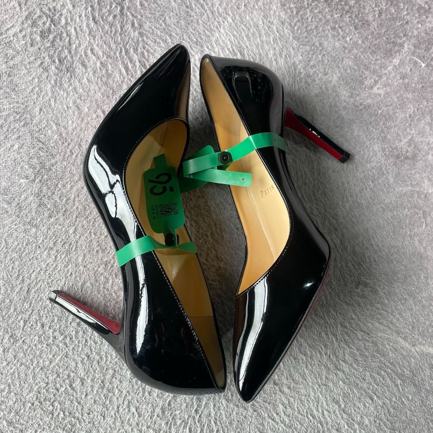 Valentino Valentino Black Lowtop Sneakers 37.5 Women Size US 6.5 / IT 36.5 - 6 Thumbnail