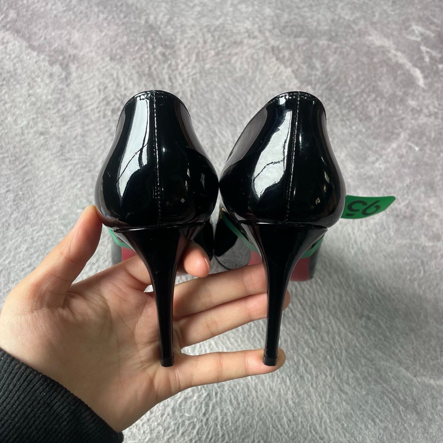 Valentino Valentino Black Lowtop Sneakers 37.5 Women Size US 6.5 / IT 36.5 - 3 Thumbnail