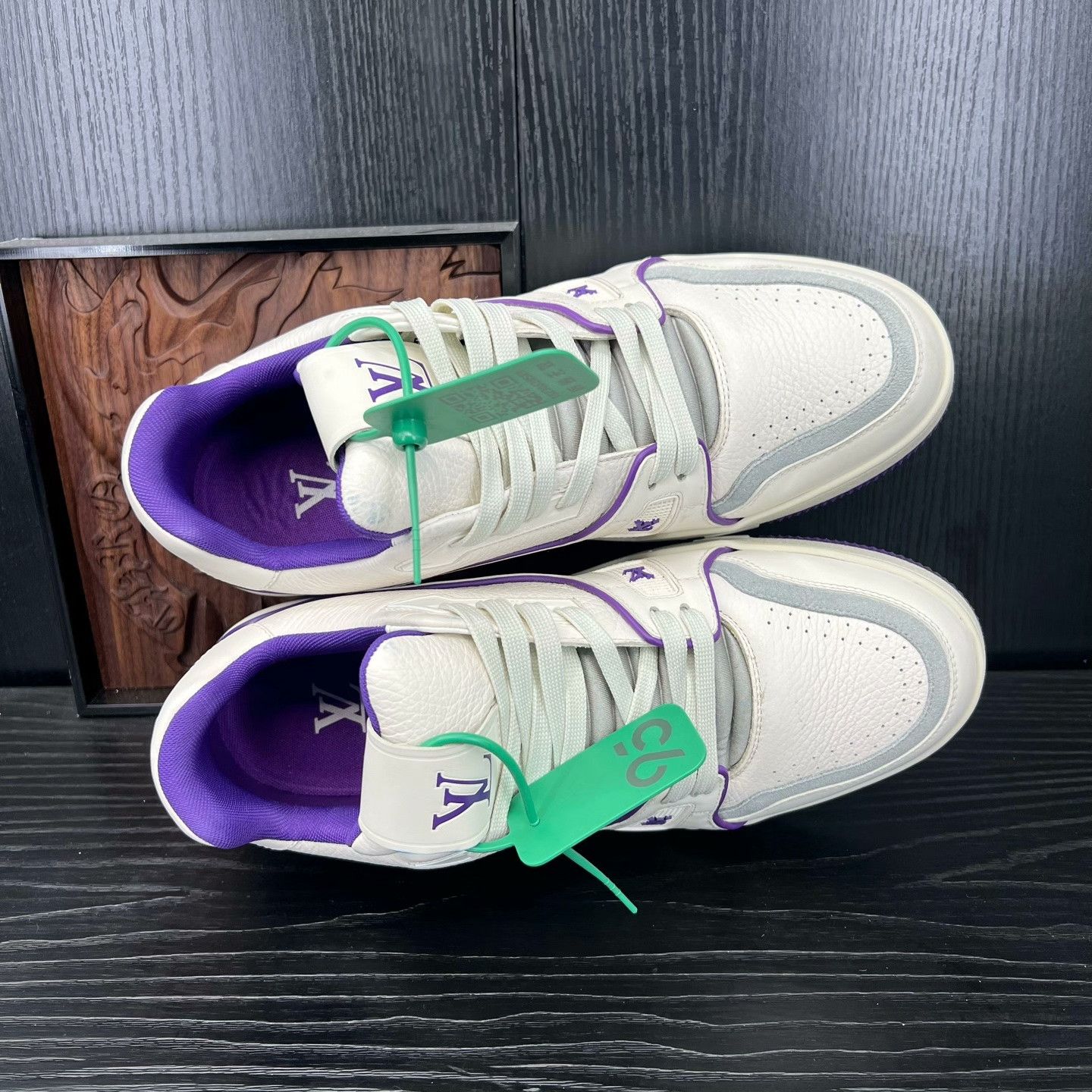 Louis Vuitton Louis Vuitton Training White Lowtop Sneakers 41 Men Size US 8.5 / EU 41-42 - 8 Thumbnail