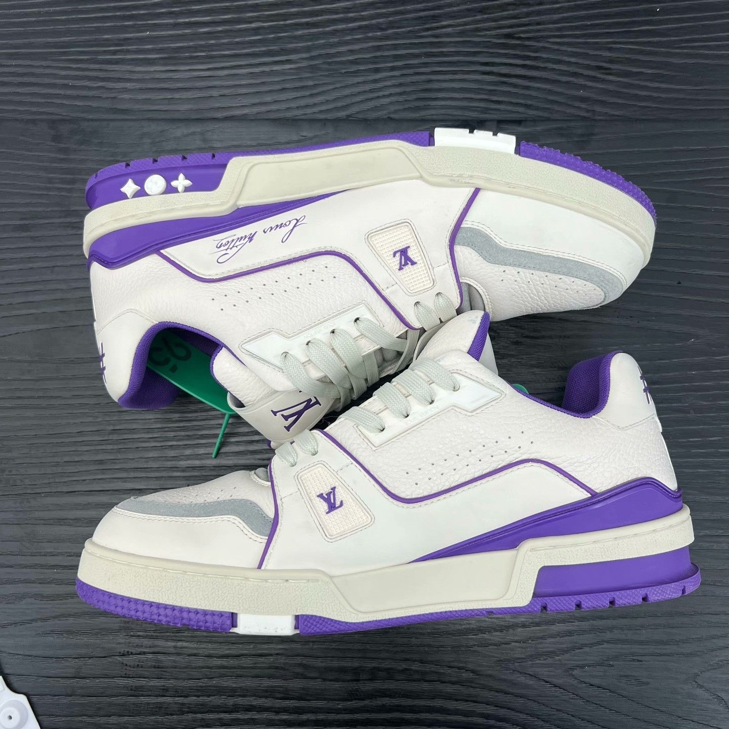 Louis Vuitton Louis Vuitton Training White Lowtop Sneakers 41 Men Size US 8.5 / EU 41-42 - 2 Thumbnail