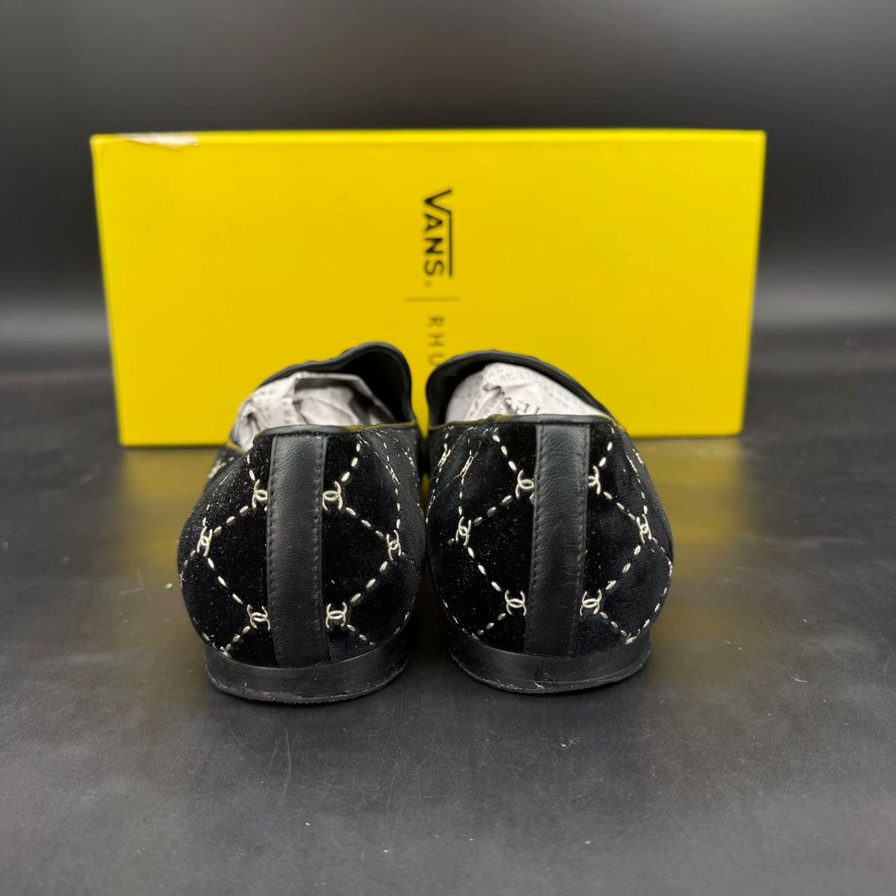 Chanel Chanel Velvet Lowtop Sneakers 37 Women Size US 6.5 / IT 36.5 - 5 Thumbnail