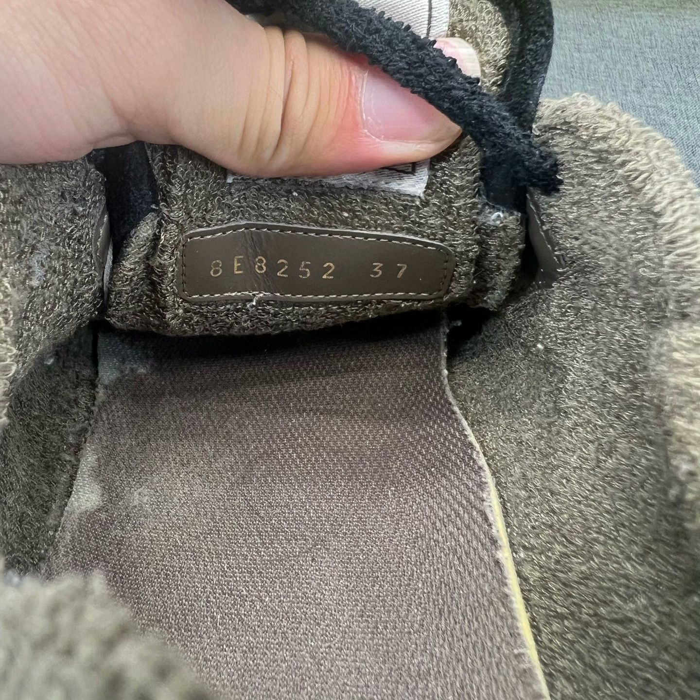 Fendi Fendi Black Lowtop Sneakers 37 Women Size US 6.5 / IT 36.5 - 5 Thumbnail