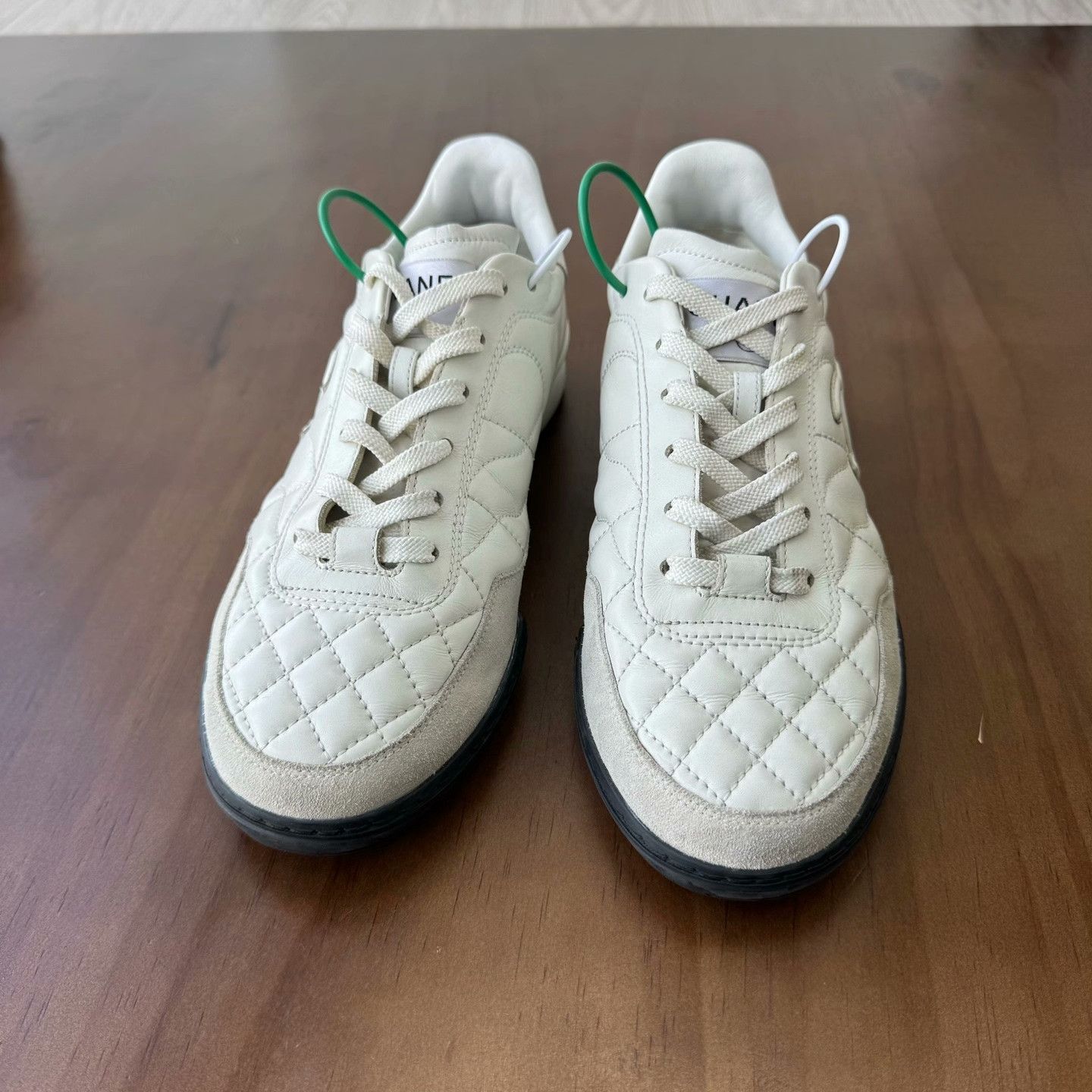 Chanel Chanel White Lowtop Sneakers S Women Size US 6 / IT 36 - 2 Thumbnail