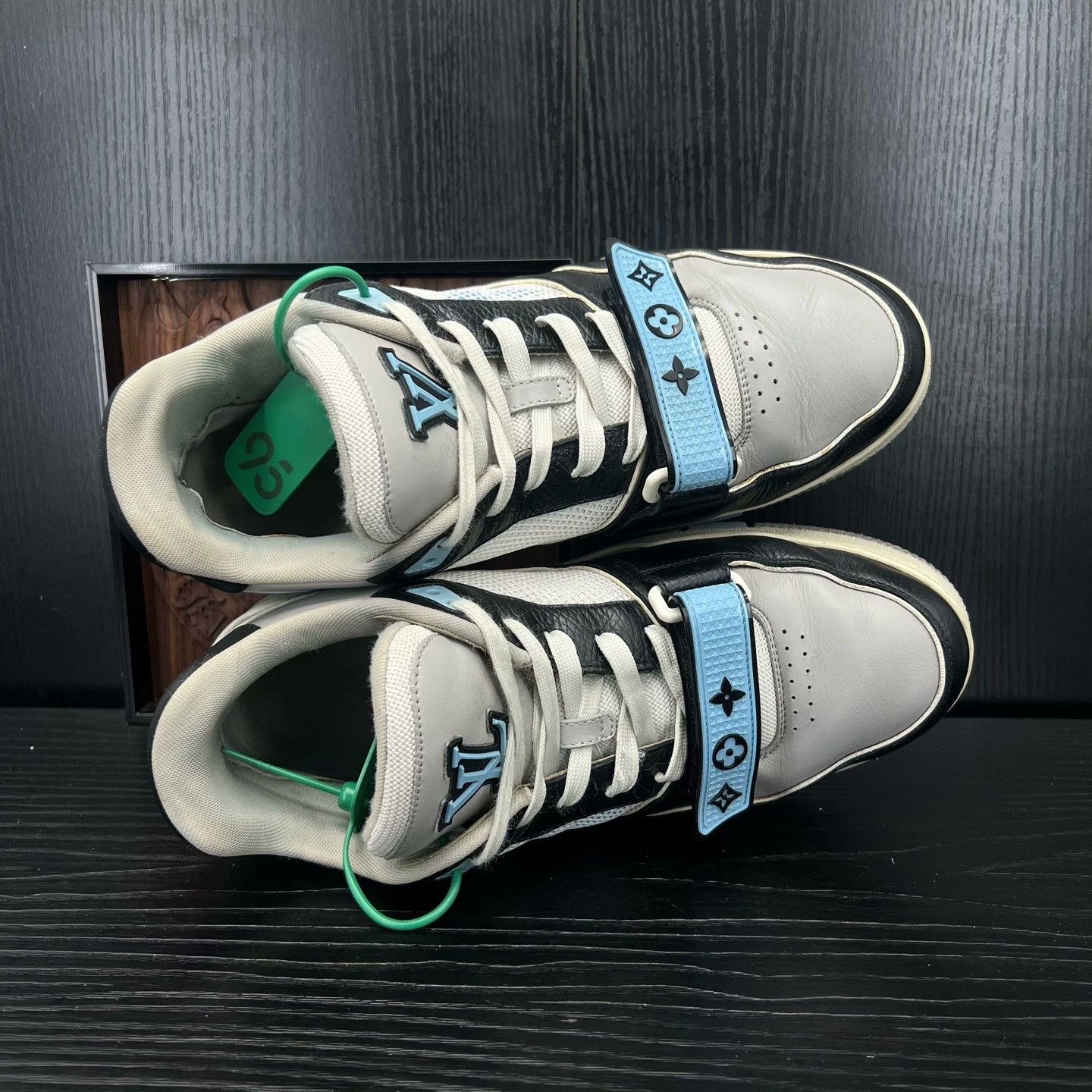 Louis Vuitton Louis Vuitton Training Blue Lowtop Sneakers 42 Men Size US 9 / EU 42 - 8 Thumbnail