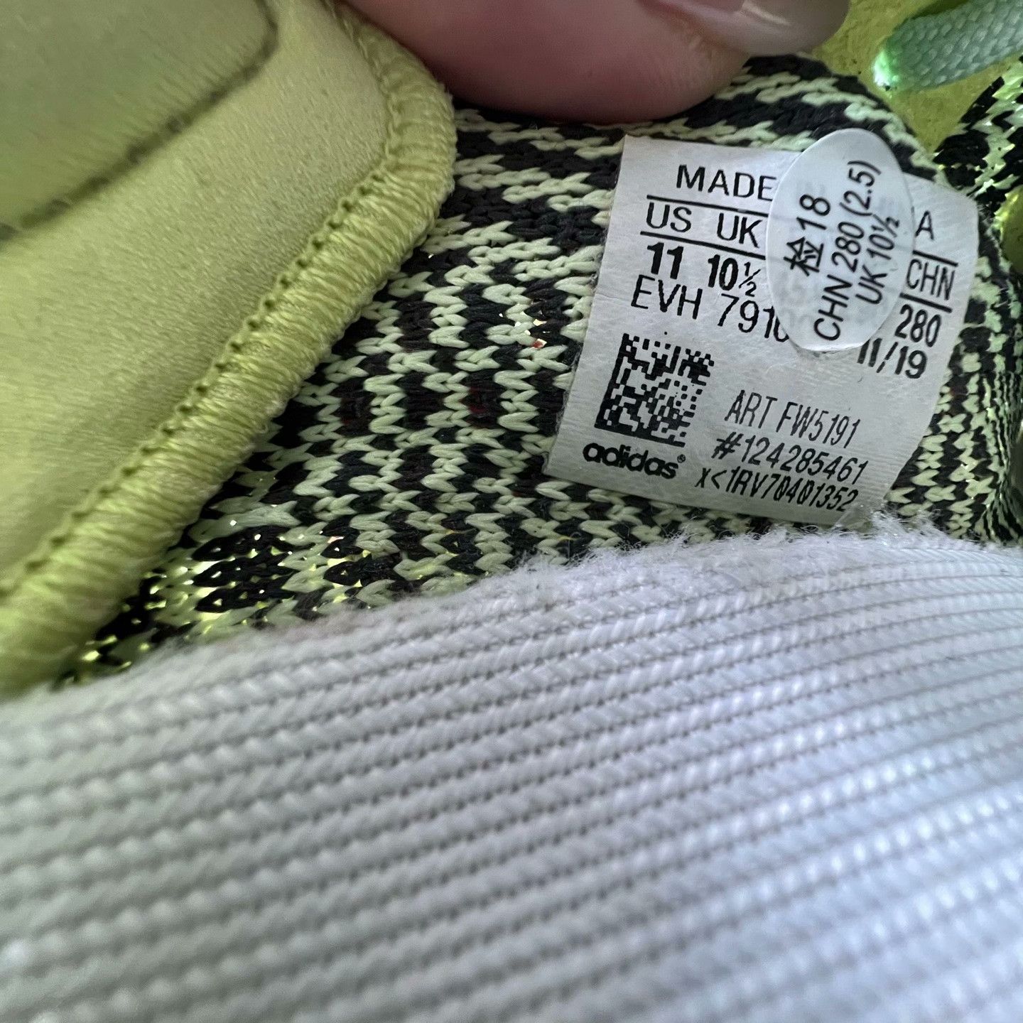 Yeezy Yeezy Green Lowtop Sneakers 45 Men Size US 11.5 / EU 44-45 - 8 Thumbnail