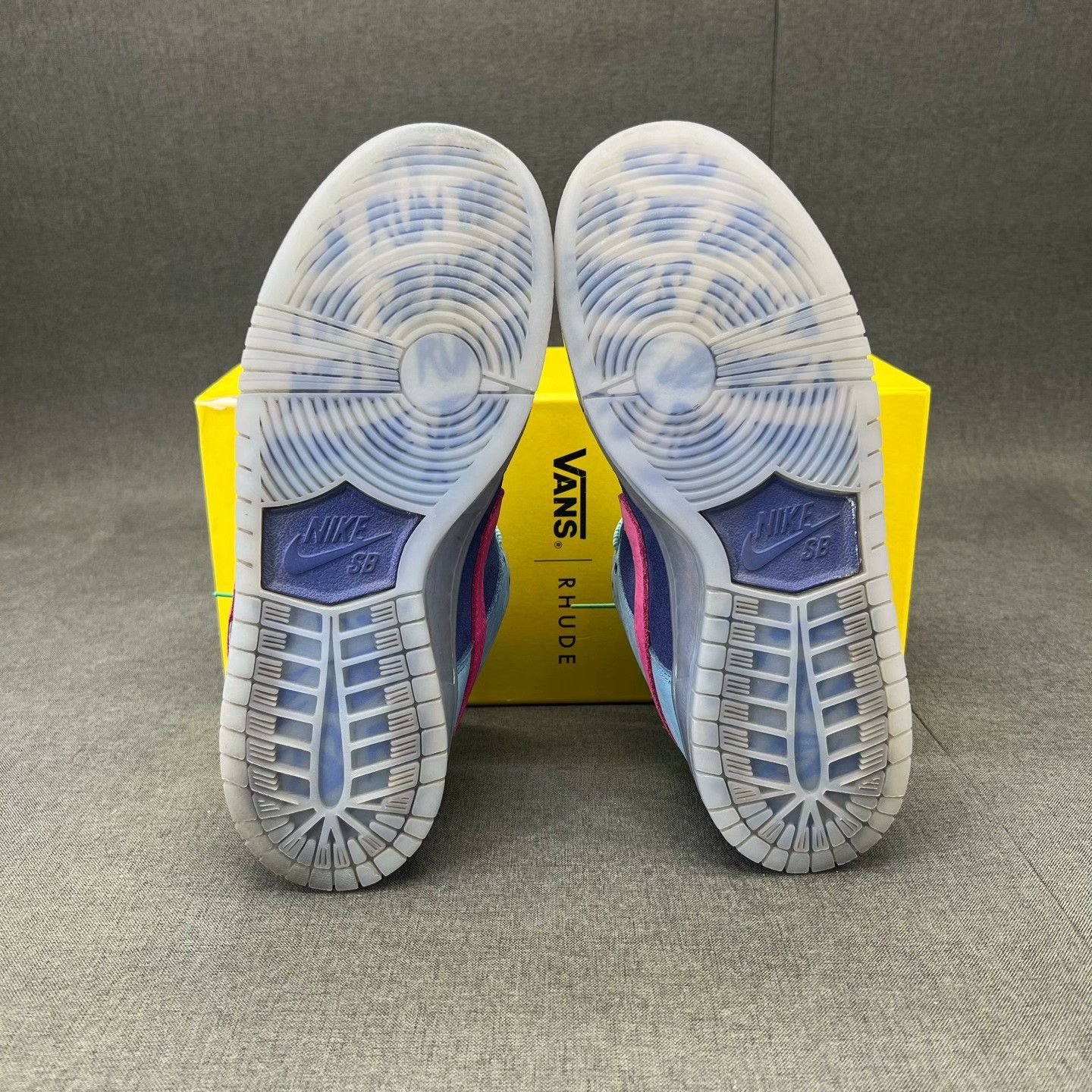 Nike Nike Dunk Designer Casual Streetwear Size US 8 / EU 41 - 6 Thumbnail