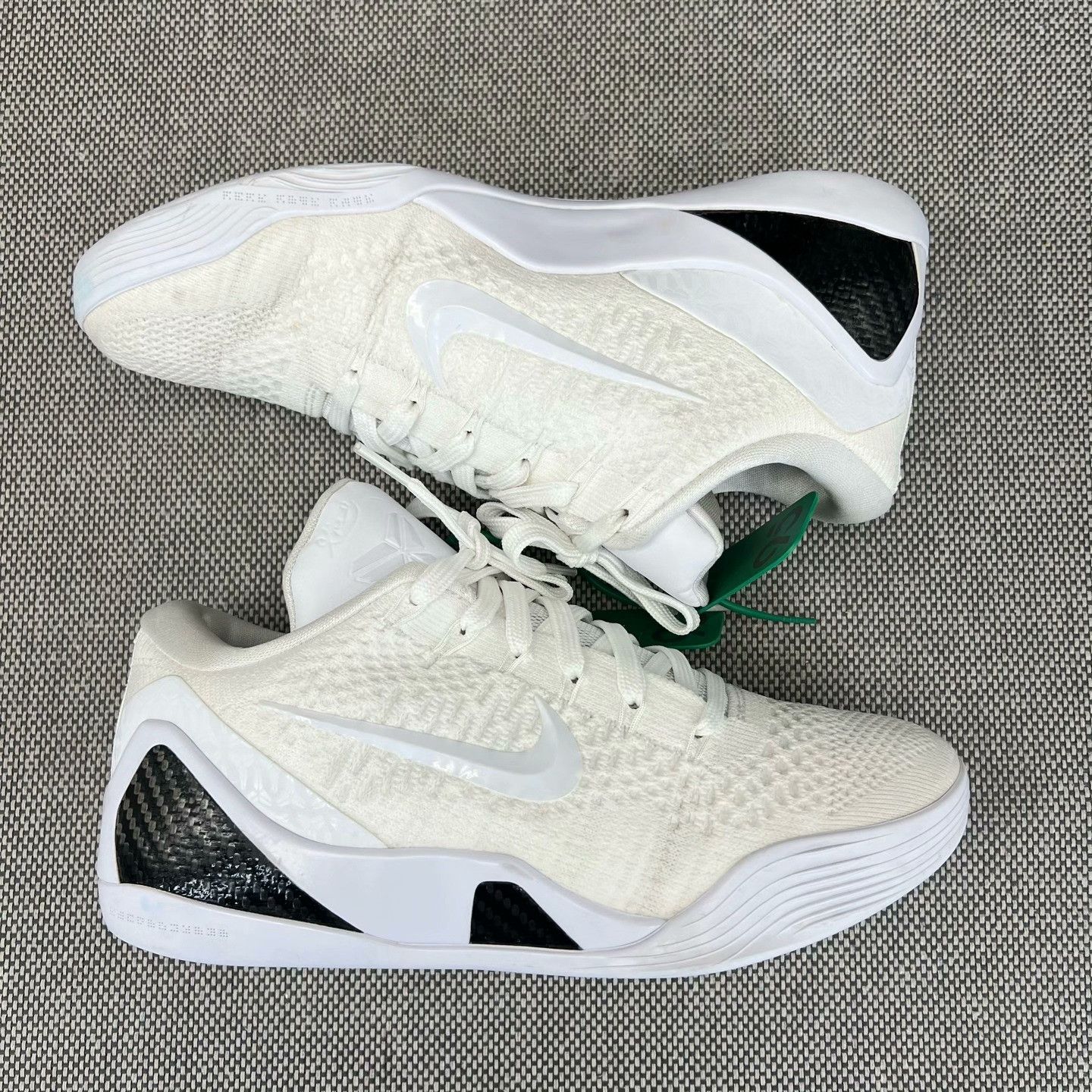 Nike Nike White Lowtop Sneakers 40 Men Size US 7.5 / EU 40-41 - 2 Thumbnail