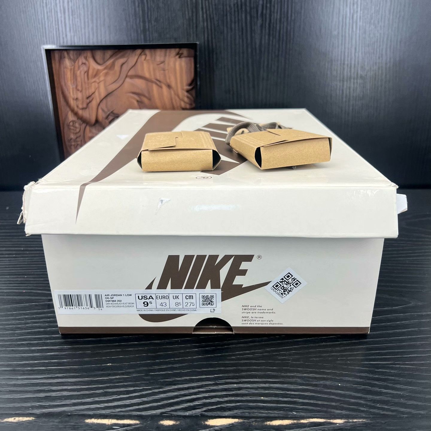 Nike Nike AJ1 Lowtop Sneakers 9.0 Men Size US 9 / EU 42 - 9 Thumbnail