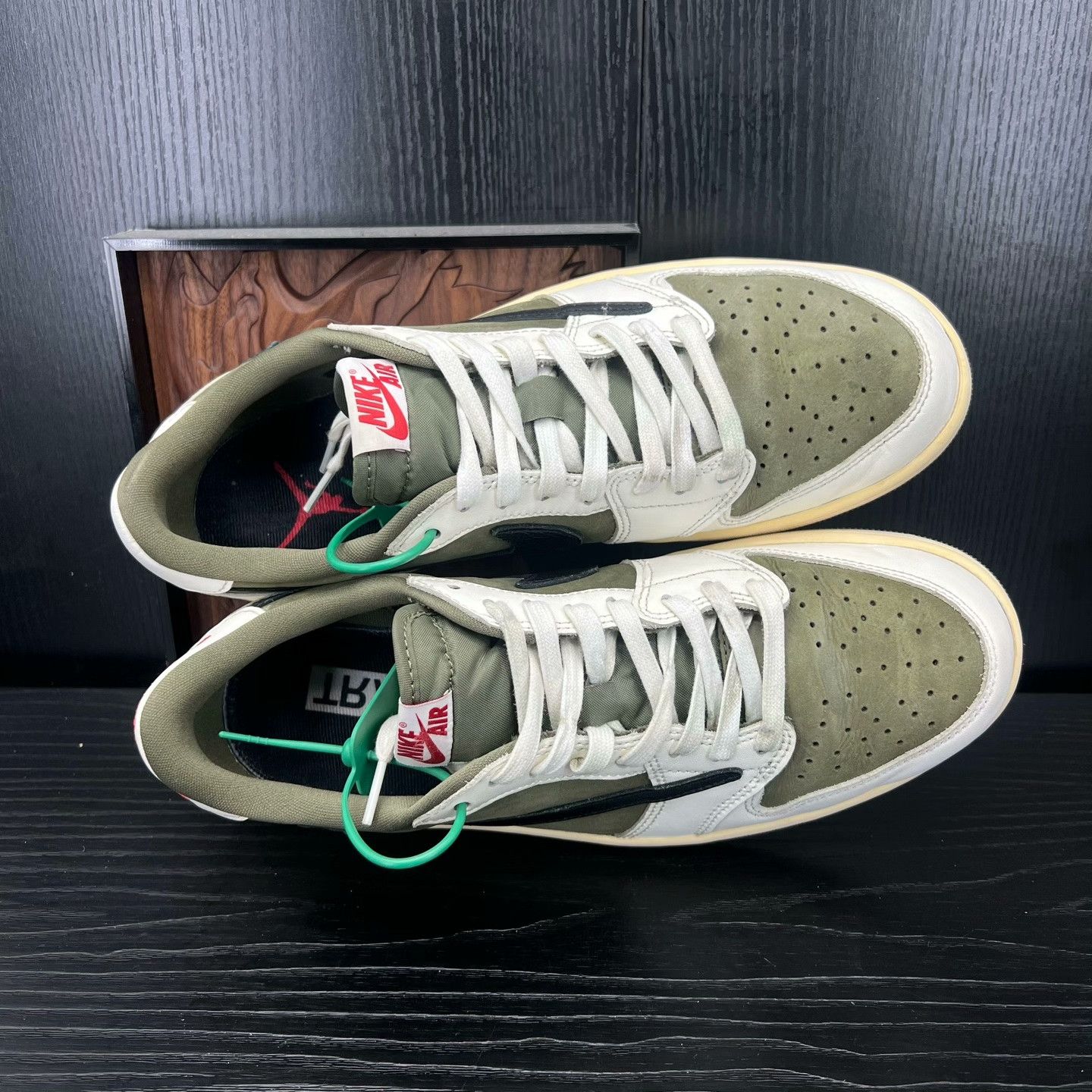 Nike Nike AJ1 Green Lowtop Sneakers 44.5 Men Size US 11 / EU 44 - 8 Thumbnail