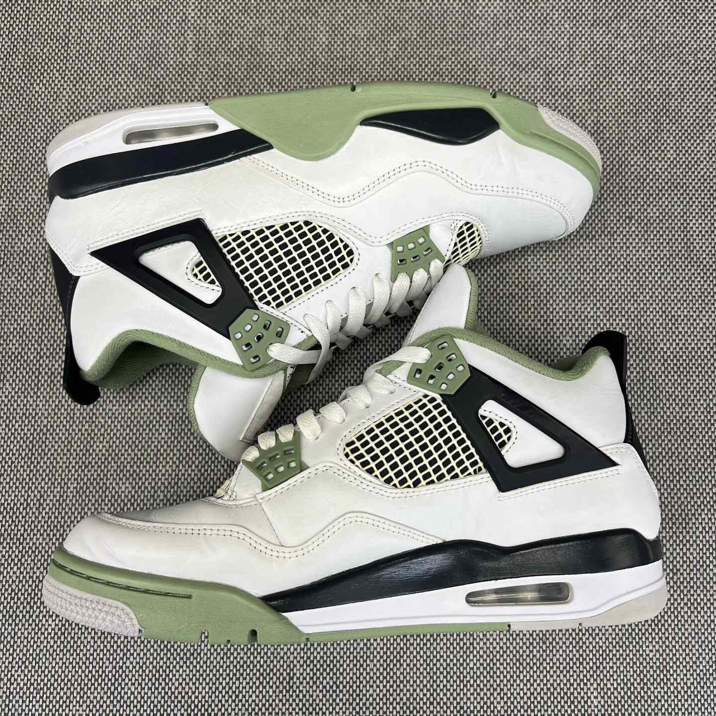 Nike Nike AJ4 Lowtop Sneakers 44 Men Size US 10.5 / EU 43-44 - 2 Thumbnail