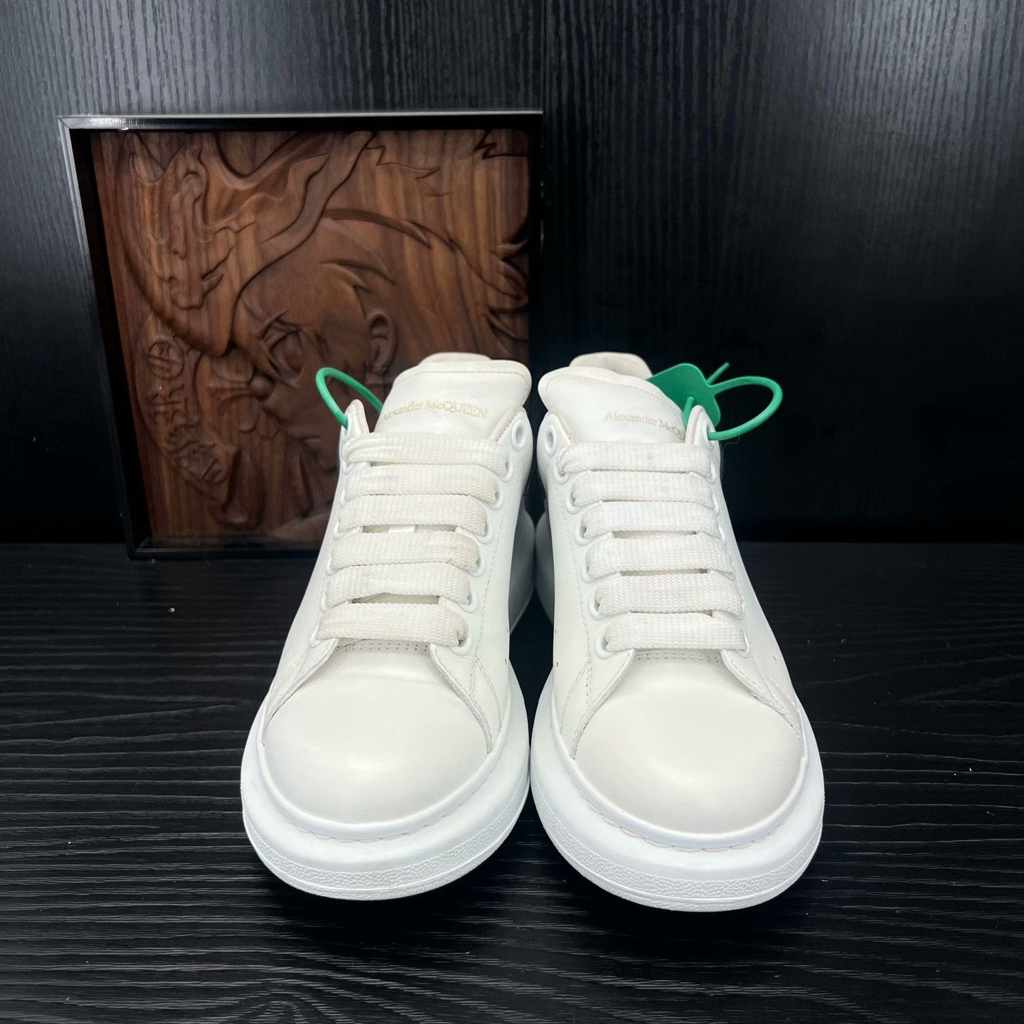 Alexander McQueen Alexander McQueen Black Lowtop Sneakers 36 Women Size US 6 / IT 36 - 4 Thumbnail