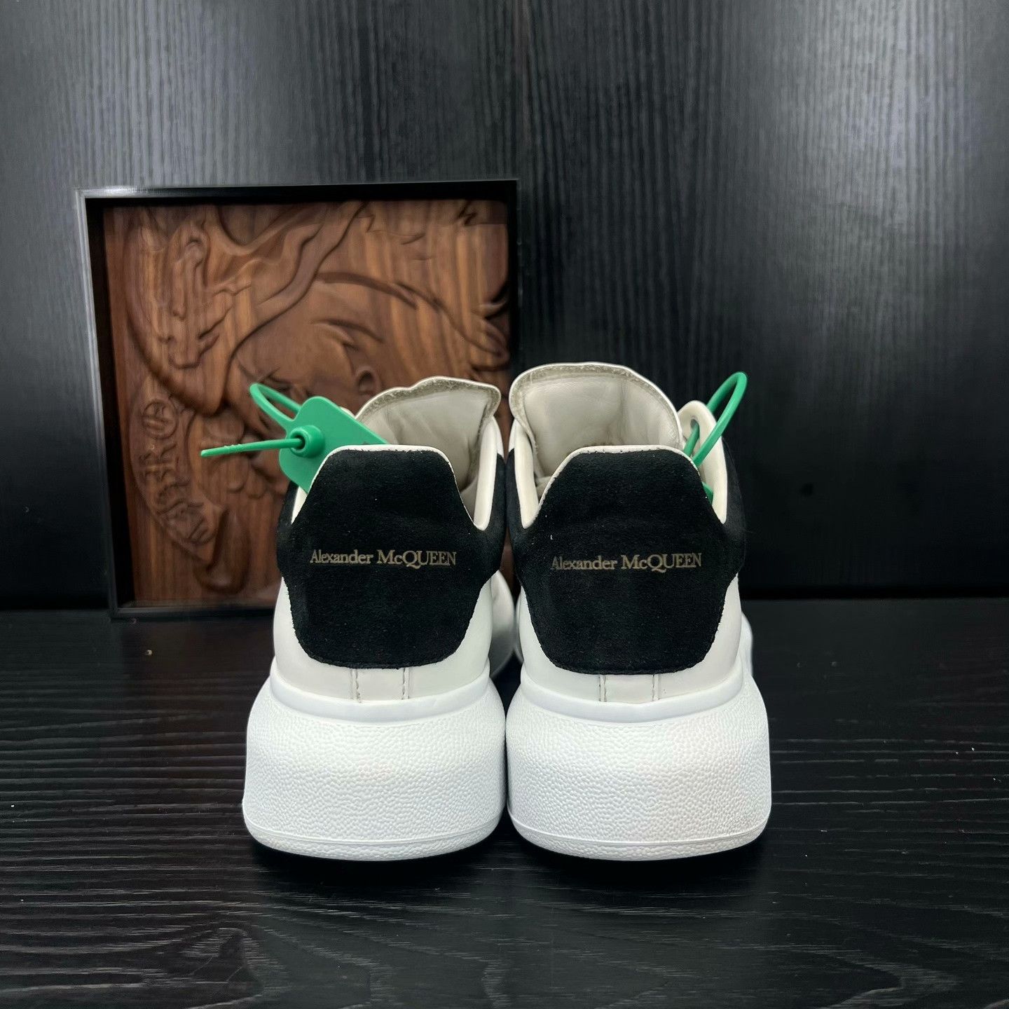 Alexander McQueen Alexander McQueen Black Lowtop Sneakers 36 Women Size US 6 / IT 36 - 5 Thumbnail