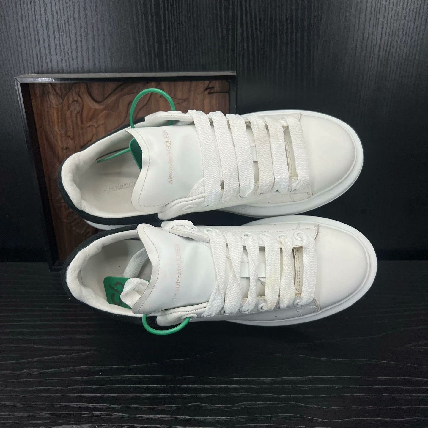Alexander McQueen Alexander McQueen Black Lowtop Sneakers 37 Women Size US 6.5 / IT 36.5 - 8 Thumbnail