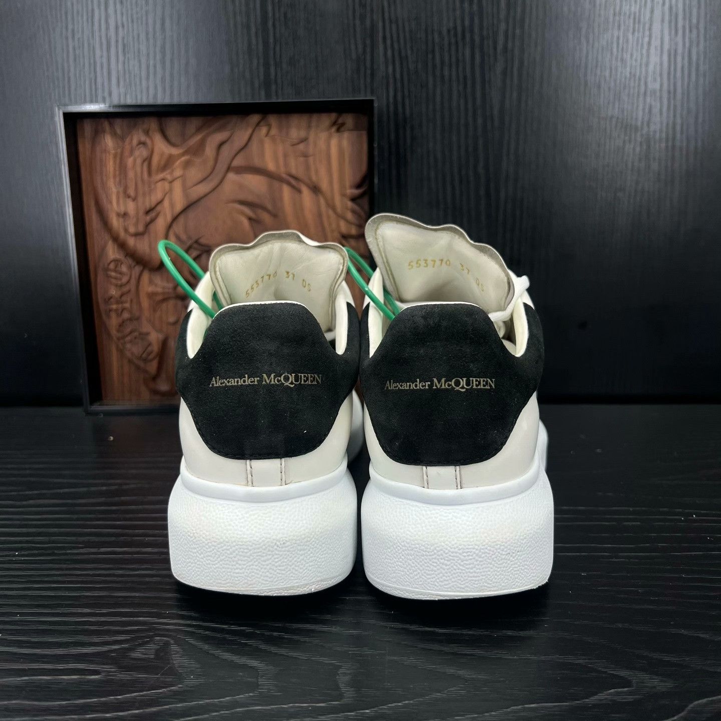 Alexander McQueen Alexander McQueen Black Lowtop Sneakers 37 Women Size US 6.5 / IT 36.5 - 7 Thumbnail
