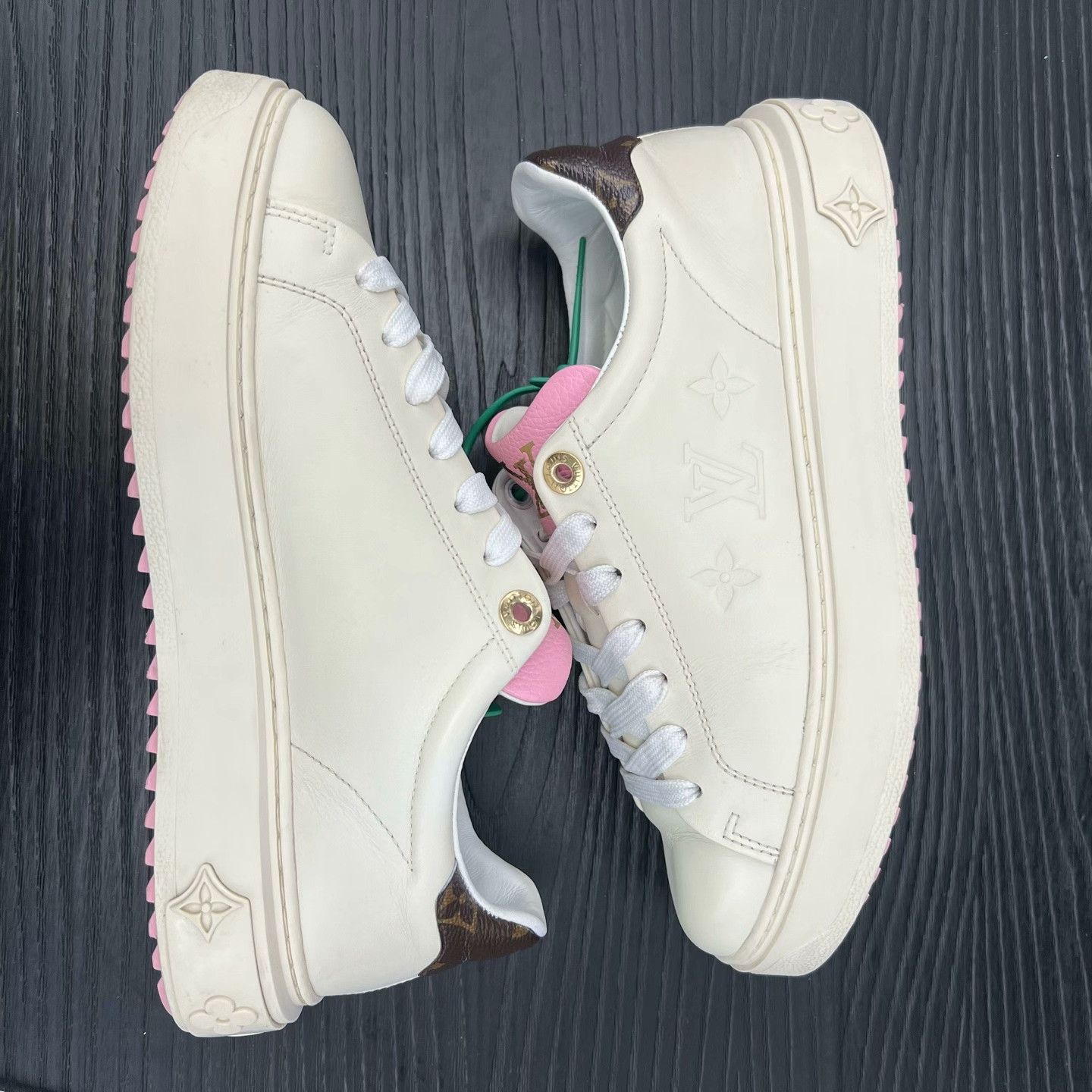 Louis Vuitton Louis Vuitton Limited Pink Lowtop Sneakers 38 Women Size US 7.5 / IT 37.5 - 2 Thumbnail