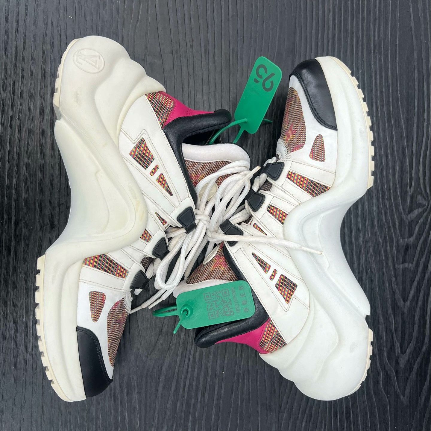 Louis Vuitton Louis Vuitton Pink Lowtop Sneakers 38 Men Size US 6 / EU 39 - 3 Thumbnail