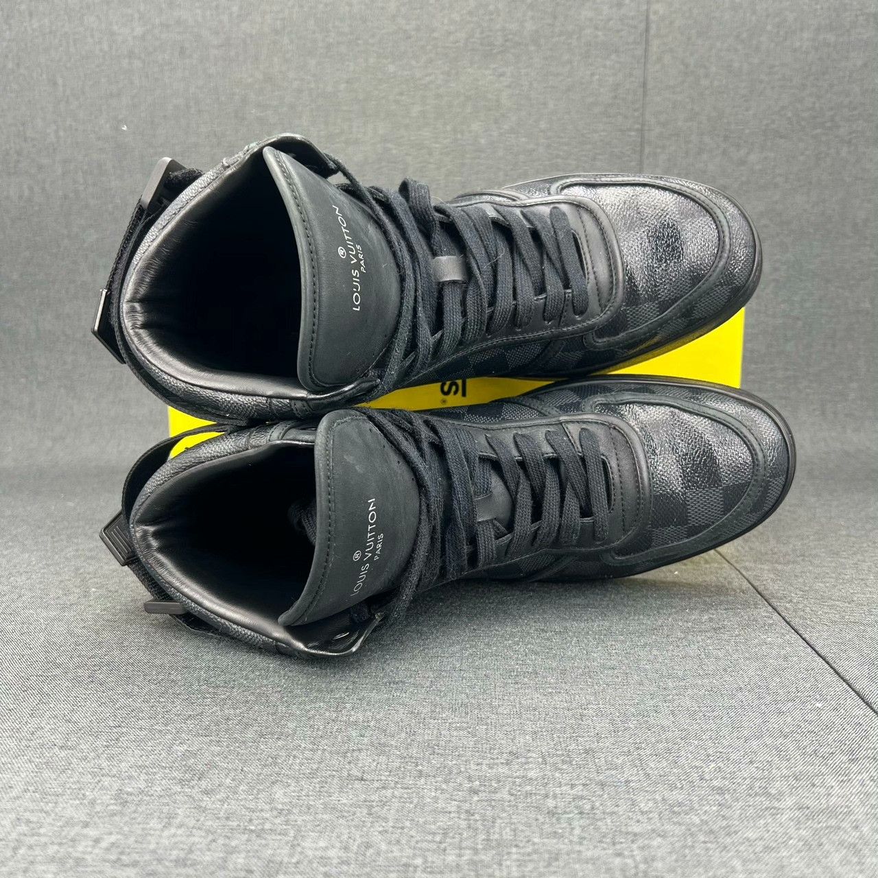 Louis Vuitton Louis Vuitton Checkered Gray Hitop Sneakers 41 Men Size US 8.5 / EU 41-42 - 8 Thumbnail