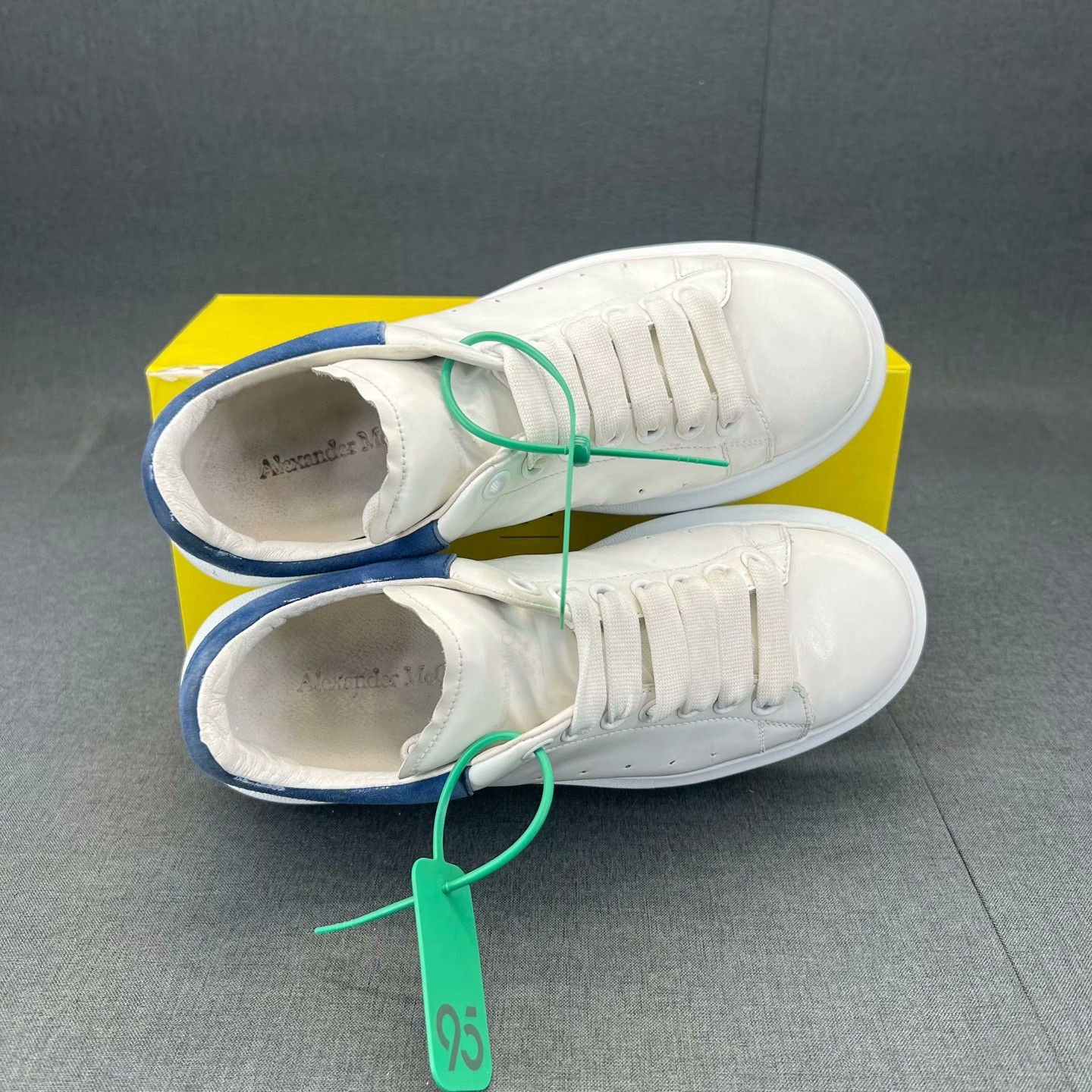 Alexander McQueen Alexander McQueen Blue Lowtop Sneakers 39 Men Size US 6.5 / EU 39-40 - 6 Thumbnail
