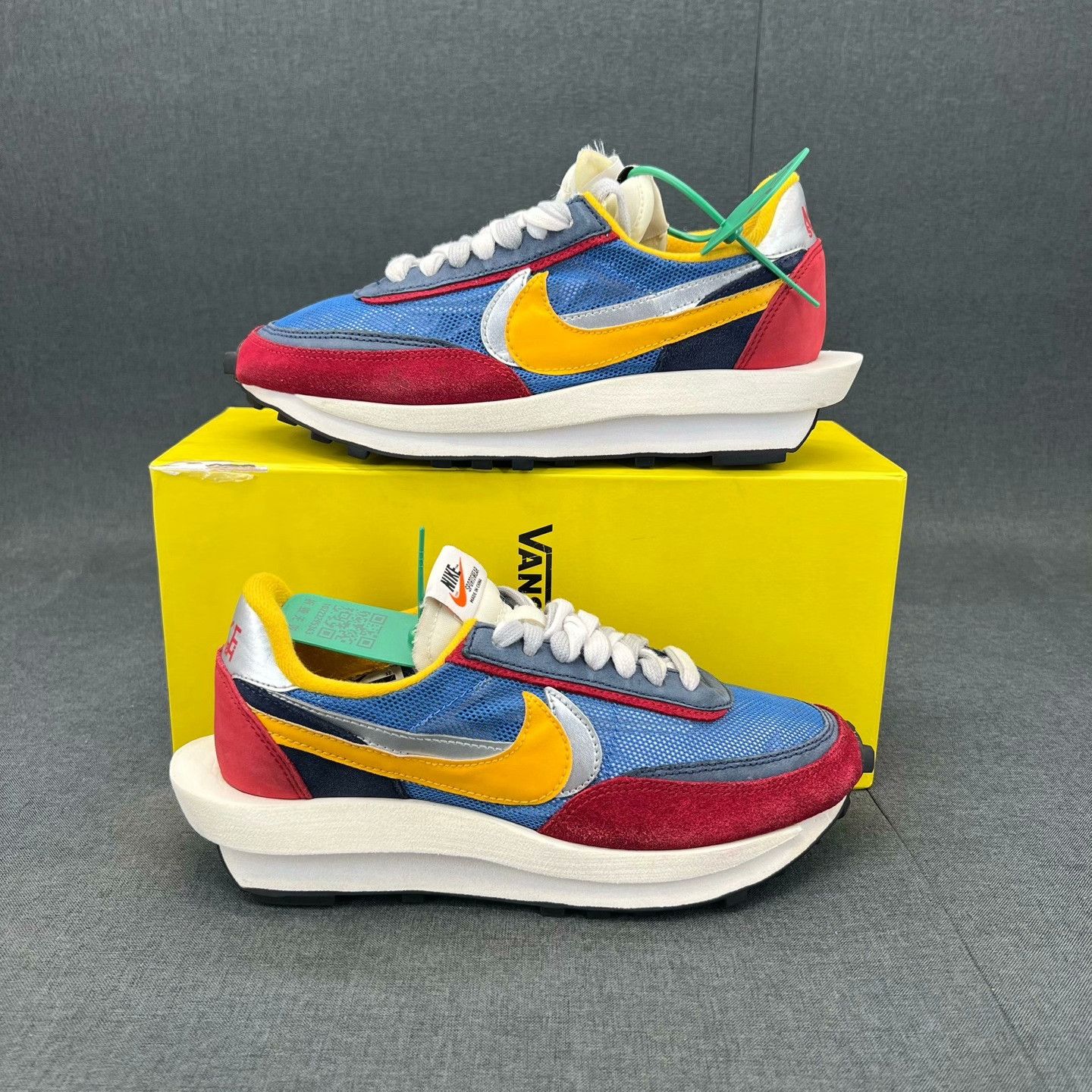Sacai Sacai Blue Lowtop Sneakers 39 Men Size US 6.5 / EU 39-40 - 2 Thumbnail
