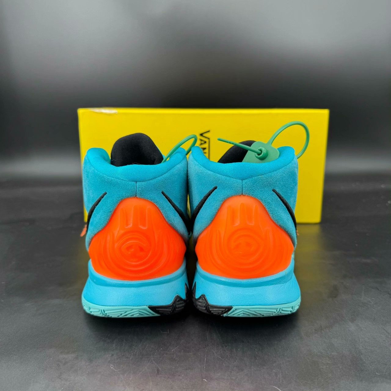 Nike Nike Animal Print Blue Lowtop Sneakers 38 Men Size US 6 / EU 39 - 8 Thumbnail