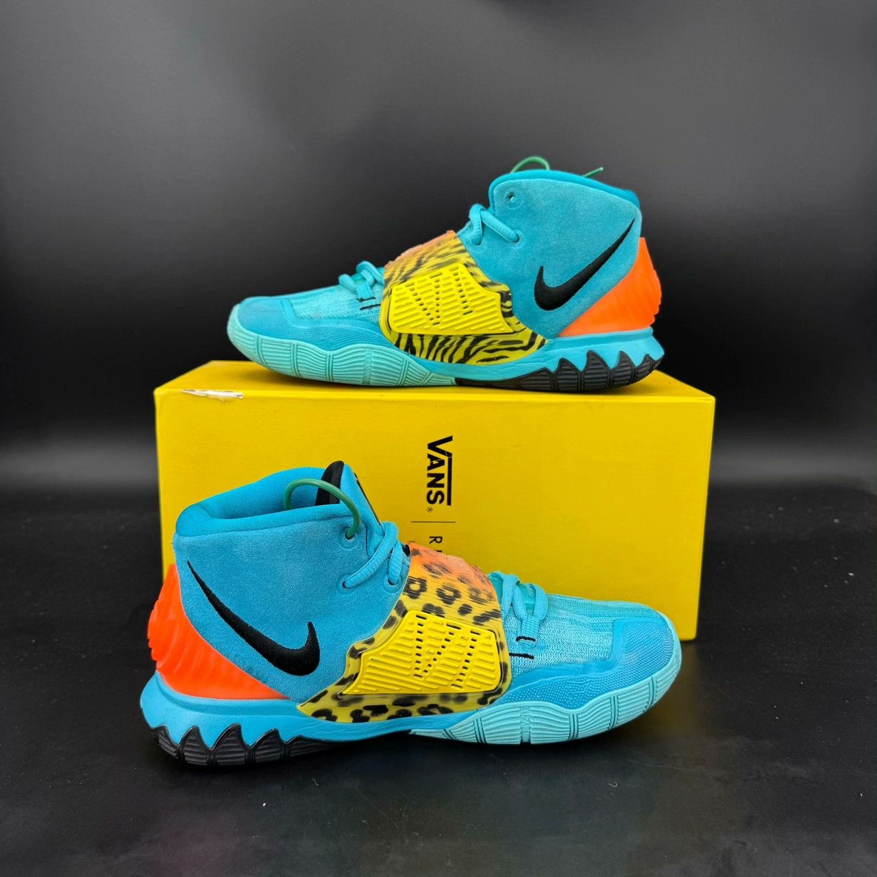 Nike Nike Animal Print Blue Lowtop Sneakers 38 Men Size US 6 / EU 39 - 2 Thumbnail