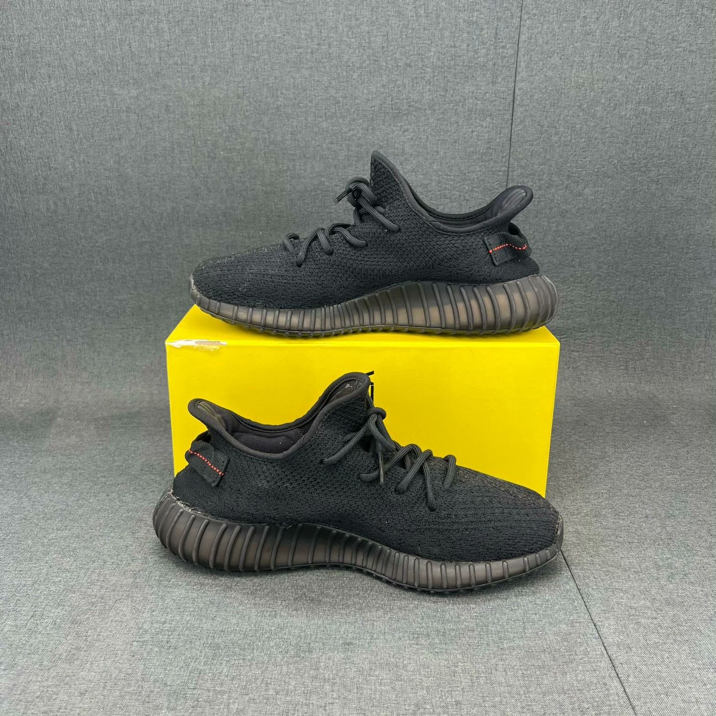 Yeezy Yeezy Black Lowtop Sneakers 44.5 Men Size US 11 / EU 44 - 2 Thumbnail