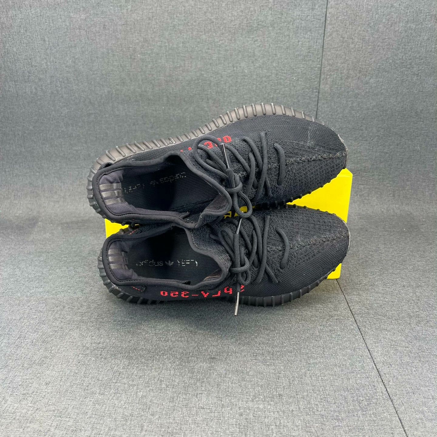 Yeezy Yeezy Black Lowtop Sneakers 44.5 Men Size US 11 / EU 44 - 7 Thumbnail