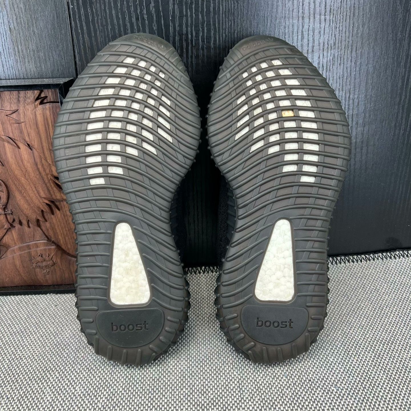 Yeezy Yeezy Black Lowtop Sneakers 39 Men Size US 6.5 / EU 39-40 - 4 Thumbnail