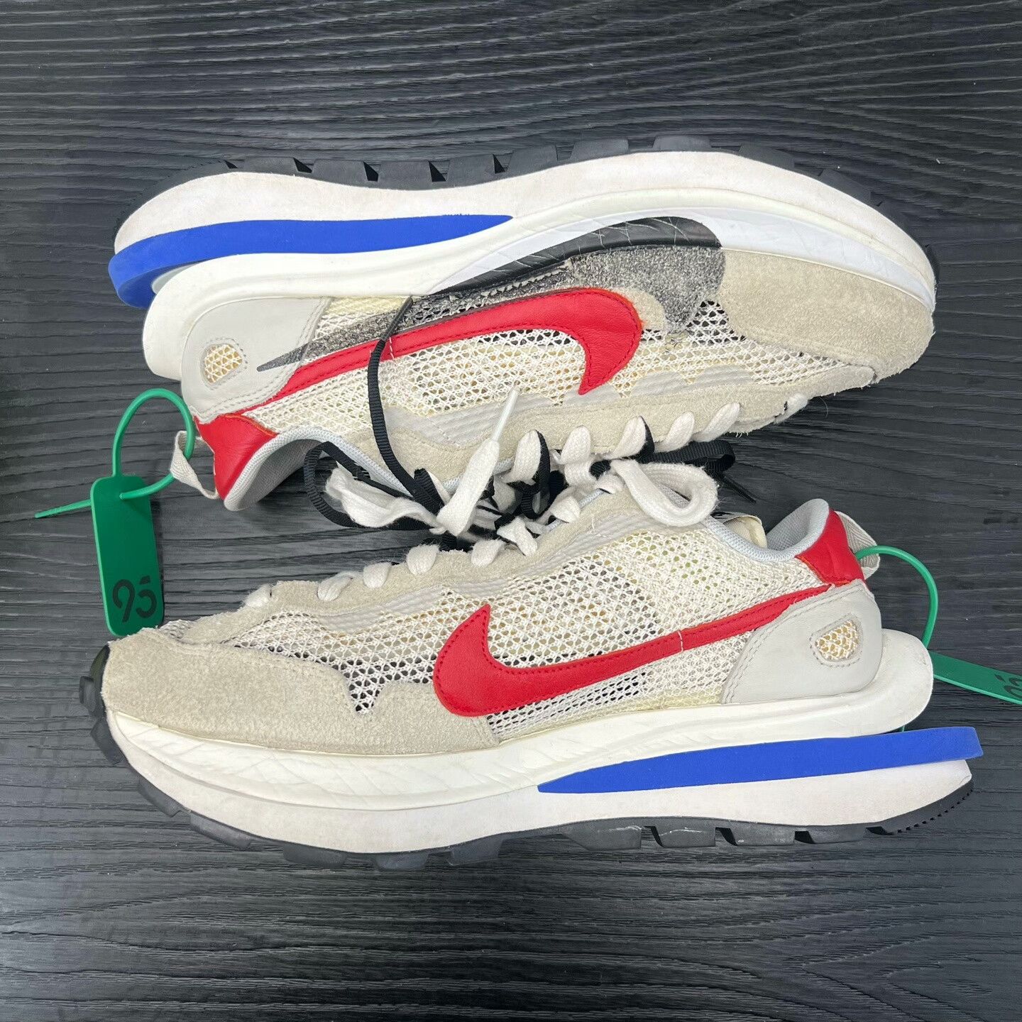 Sacai Sacai White Lowtop Sneakers 43 Men Size US 10 / EU 43 - 2 Thumbnail