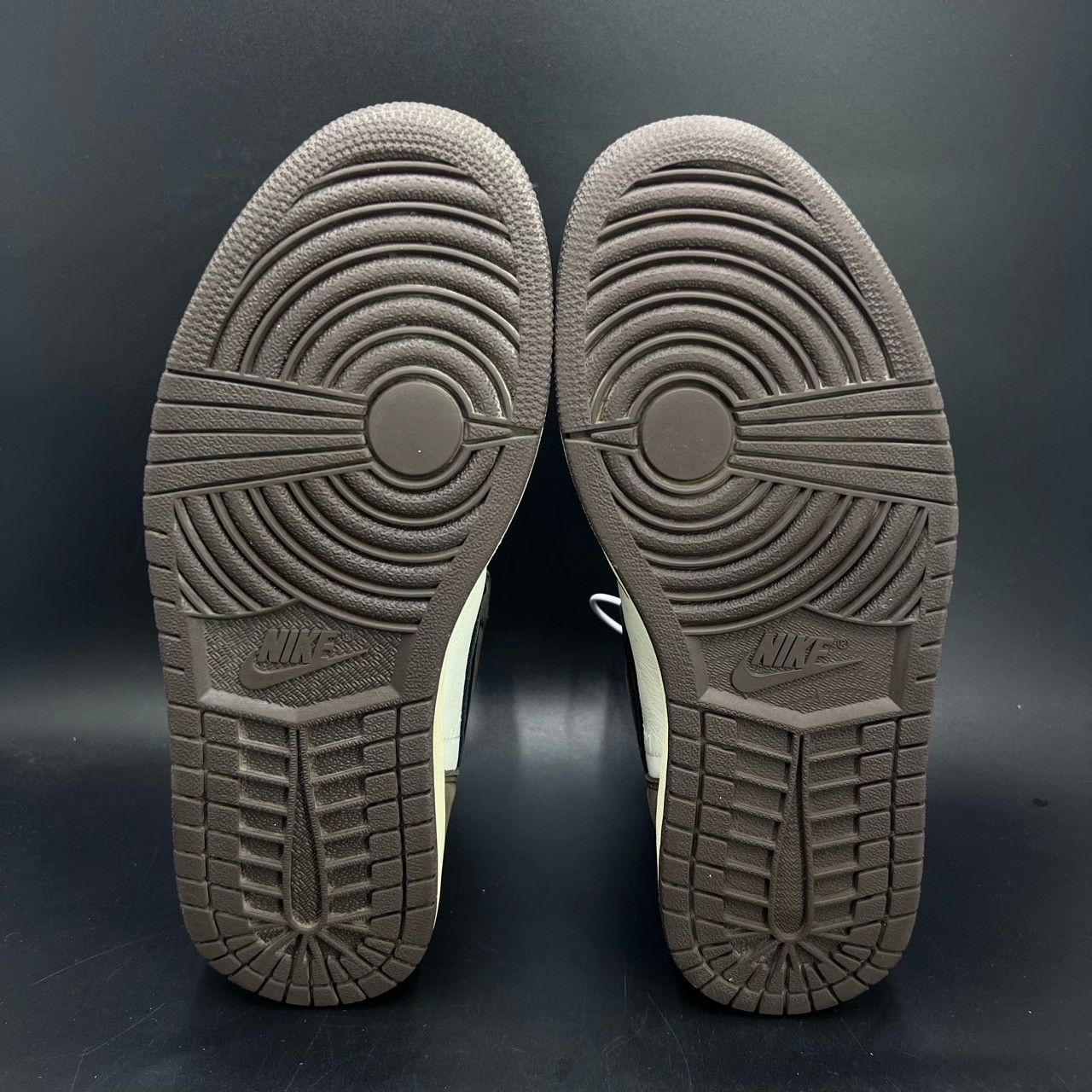 Nike Nike AJ1 Lowtop Sneakers 41 Men Size US 8.5 / EU 41-42 - 6 Thumbnail