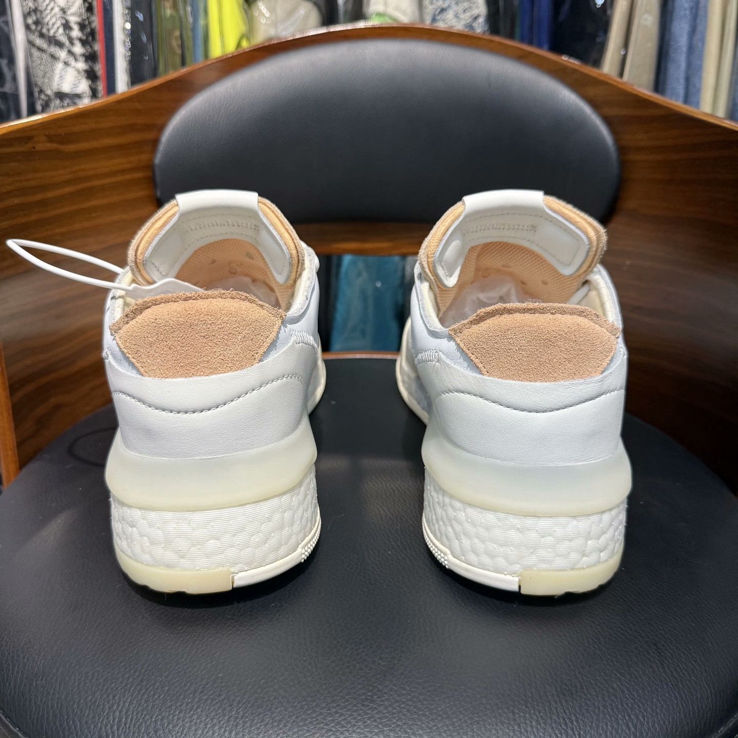 Adidas Adidas White Lowtop Sneakers 44.5 Men Size US 11 / EU 44 - 3 Thumbnail