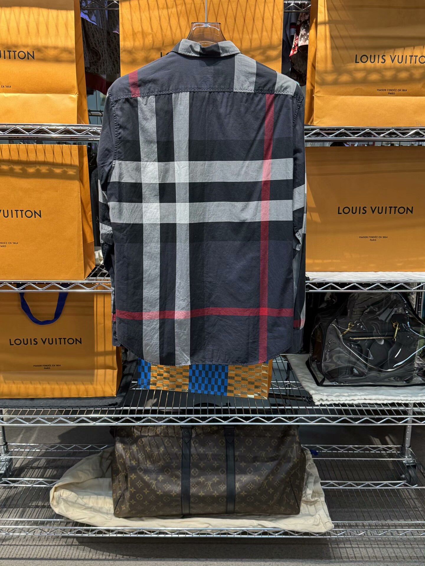 Burberry Burberry Plaid Shirt M Men Size US M / EU 48-50 / 2 - 3 Thumbnail