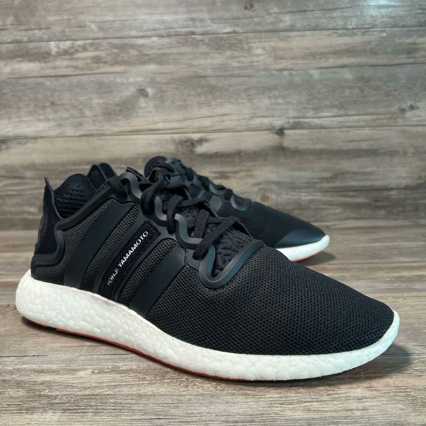 Yohji Yamamoto Yohji Yamamoto Black Lowtop Sneakers 44.5 Men Size US 11 / EU 44 - 2 Thumbnail