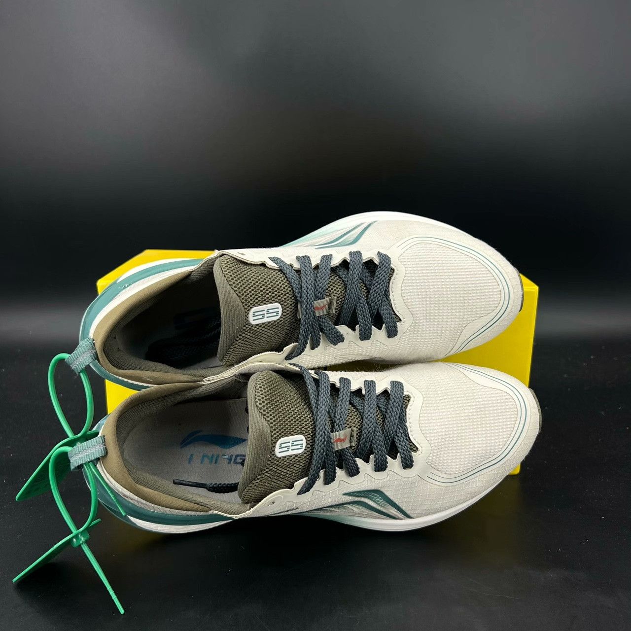 Li-Ning Li-Ning Green Lowtop Sneakers S Men Size US 10 / EU 43 - 7 Thumbnail