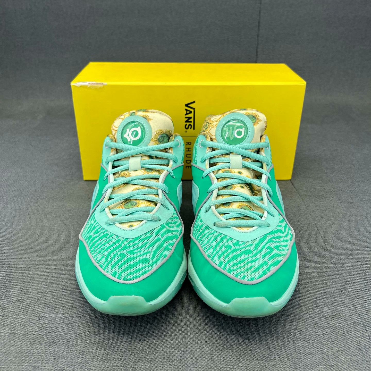 Nike Nike Green Lowtop Sneakers 43 Men Size US 10 / EU 43 - 4 Thumbnail