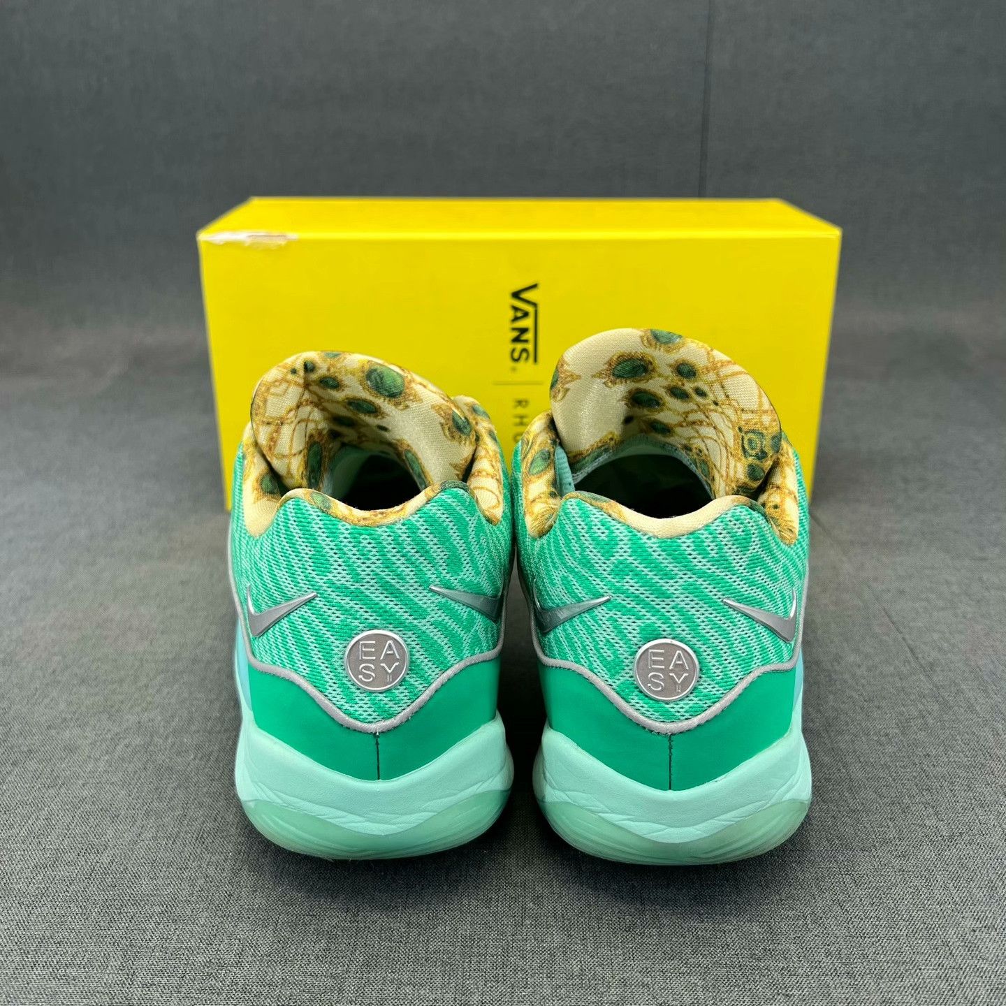 Nike Nike Green Lowtop Sneakers 43 Men Size US 10 / EU 43 - 5 Thumbnail