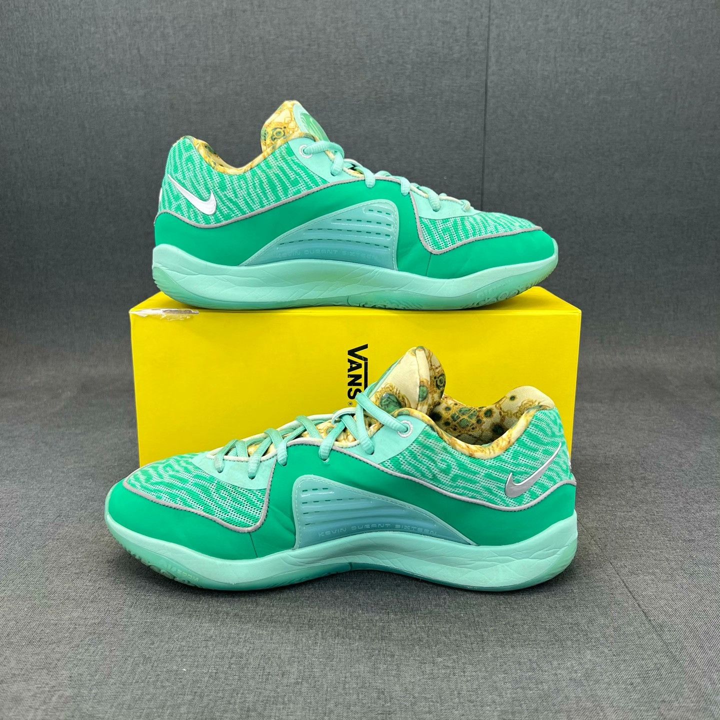 Nike Nike Green Lowtop Sneakers 43 Men Size US 10 / EU 43 - 3 Thumbnail