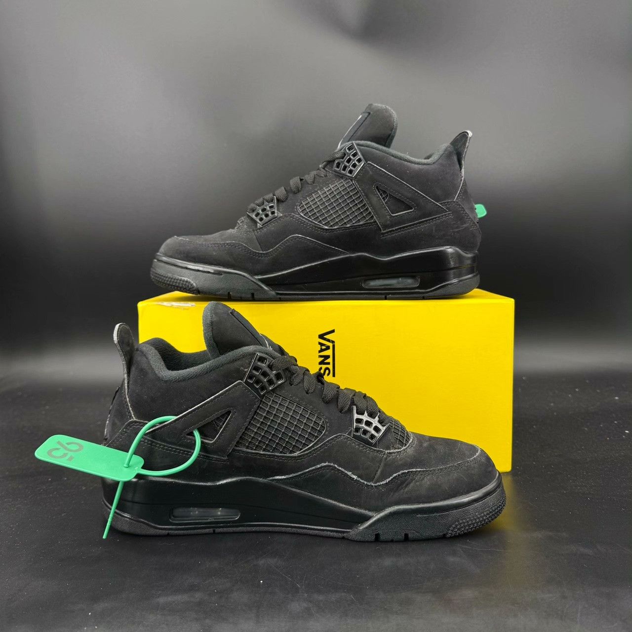 Nike Nike AJ4 Black Lowtop Sneakers 20 Men Size US 10 / EU 43 - 2 Thumbnail