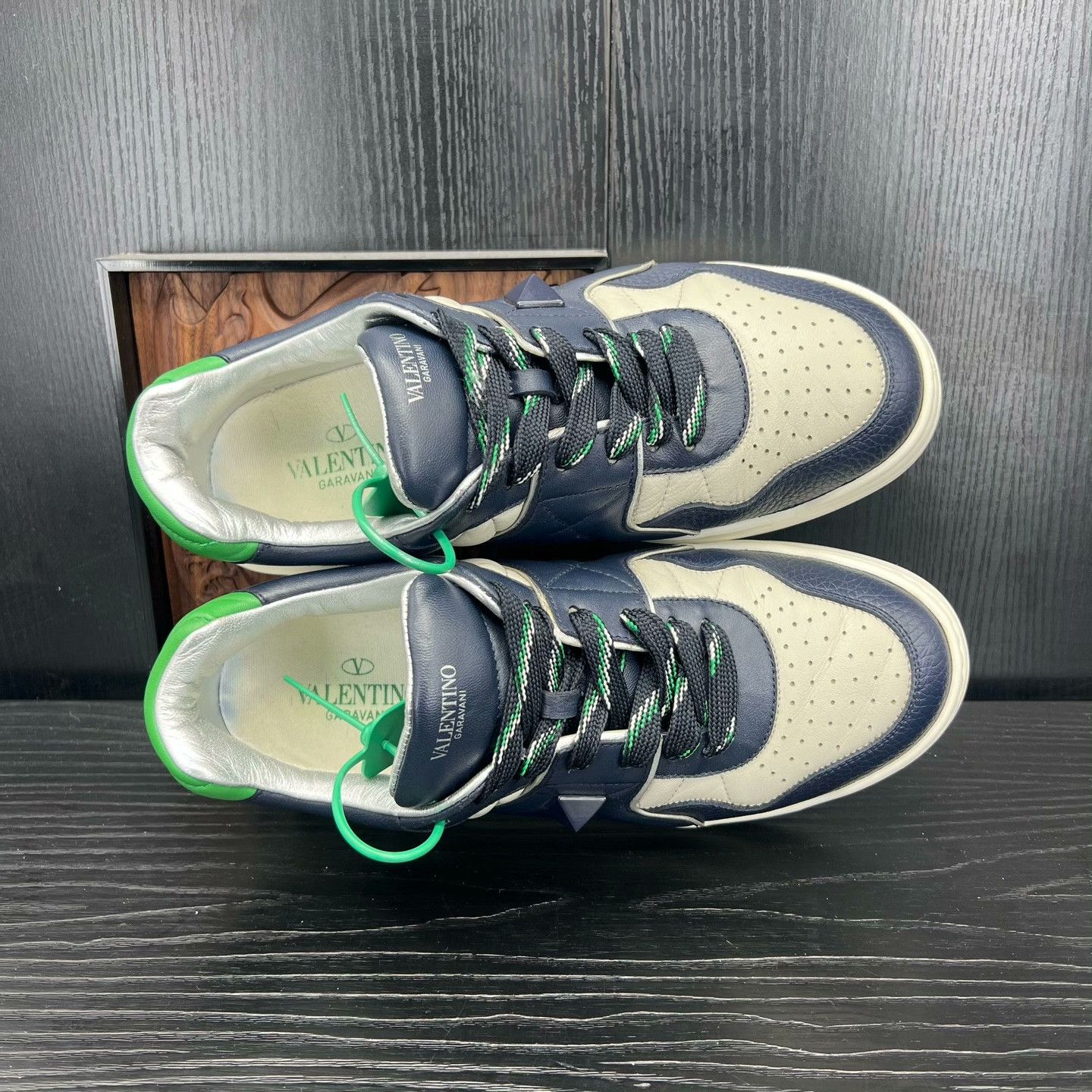 Valentino Valentino Blue Lowtop Sneakers 41 Men Size US 8.5 / EU 41-42 - 7 Thumbnail