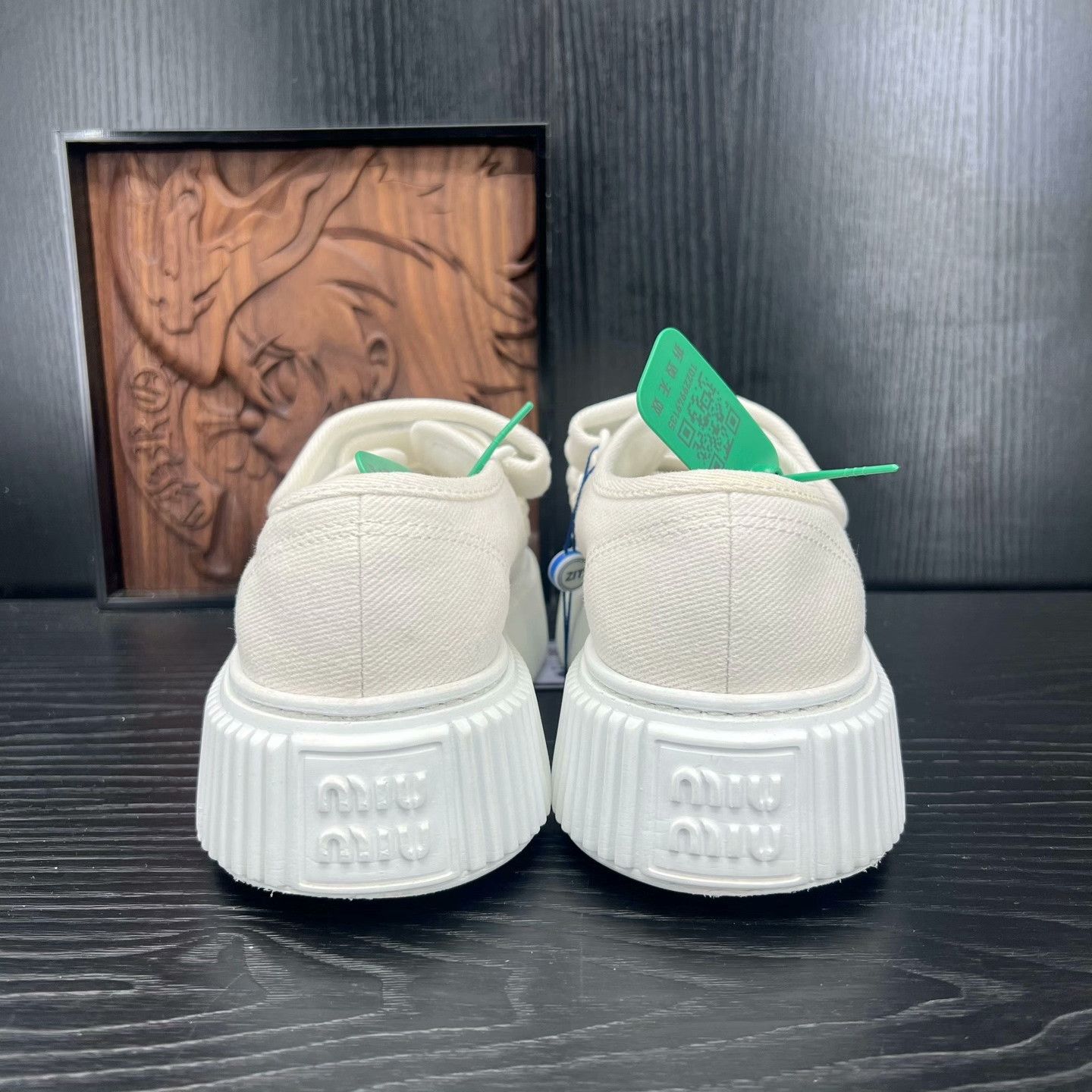 Miu Miu Miu Miu Canvas White Lowtop Sneakers 38 Women Size US 7.5 / IT 37.5 - 4 Thumbnail