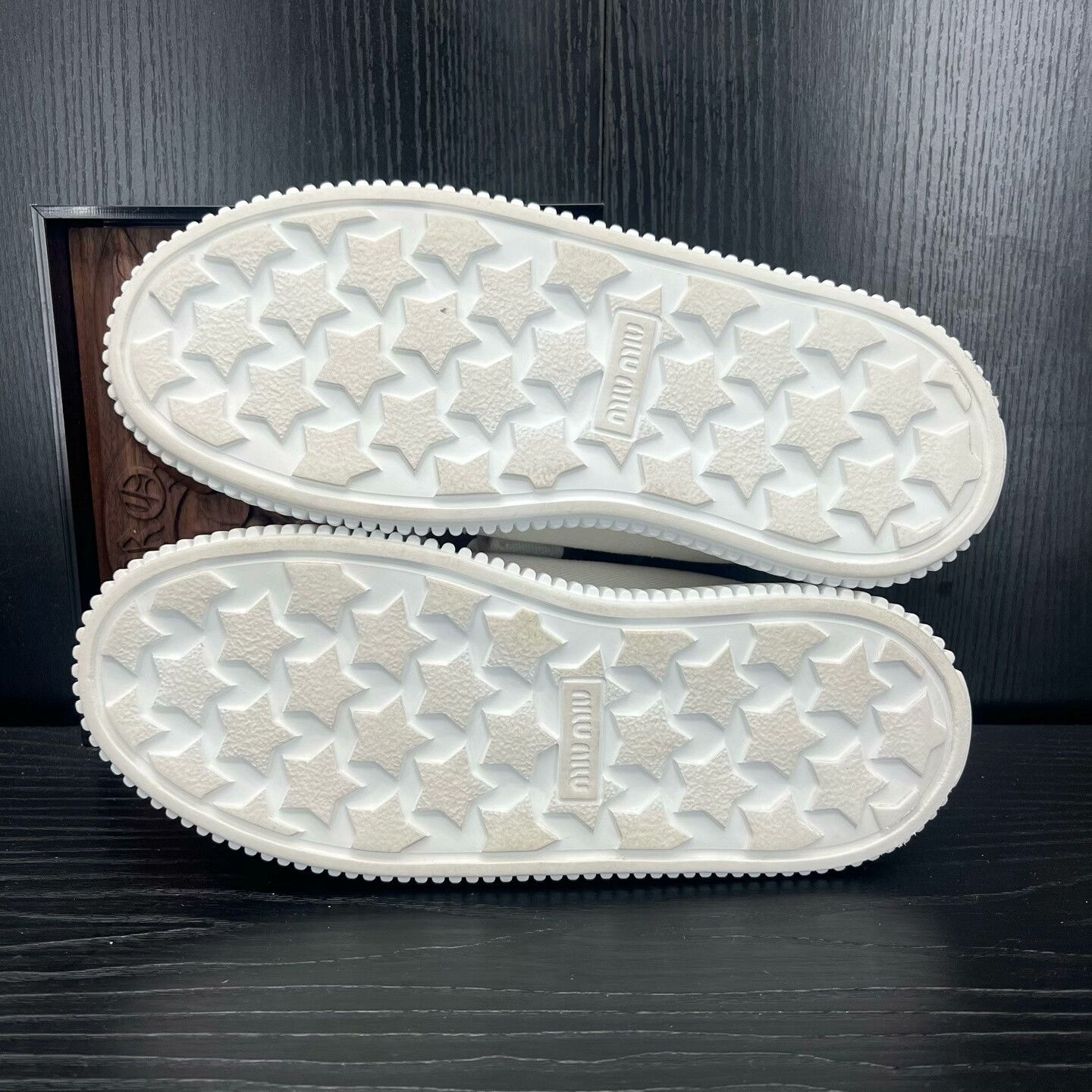 Miu Miu Miu Miu Canvas White Lowtop Sneakers 38 Women Size US 7.5 / IT 37.5 - 5 Thumbnail