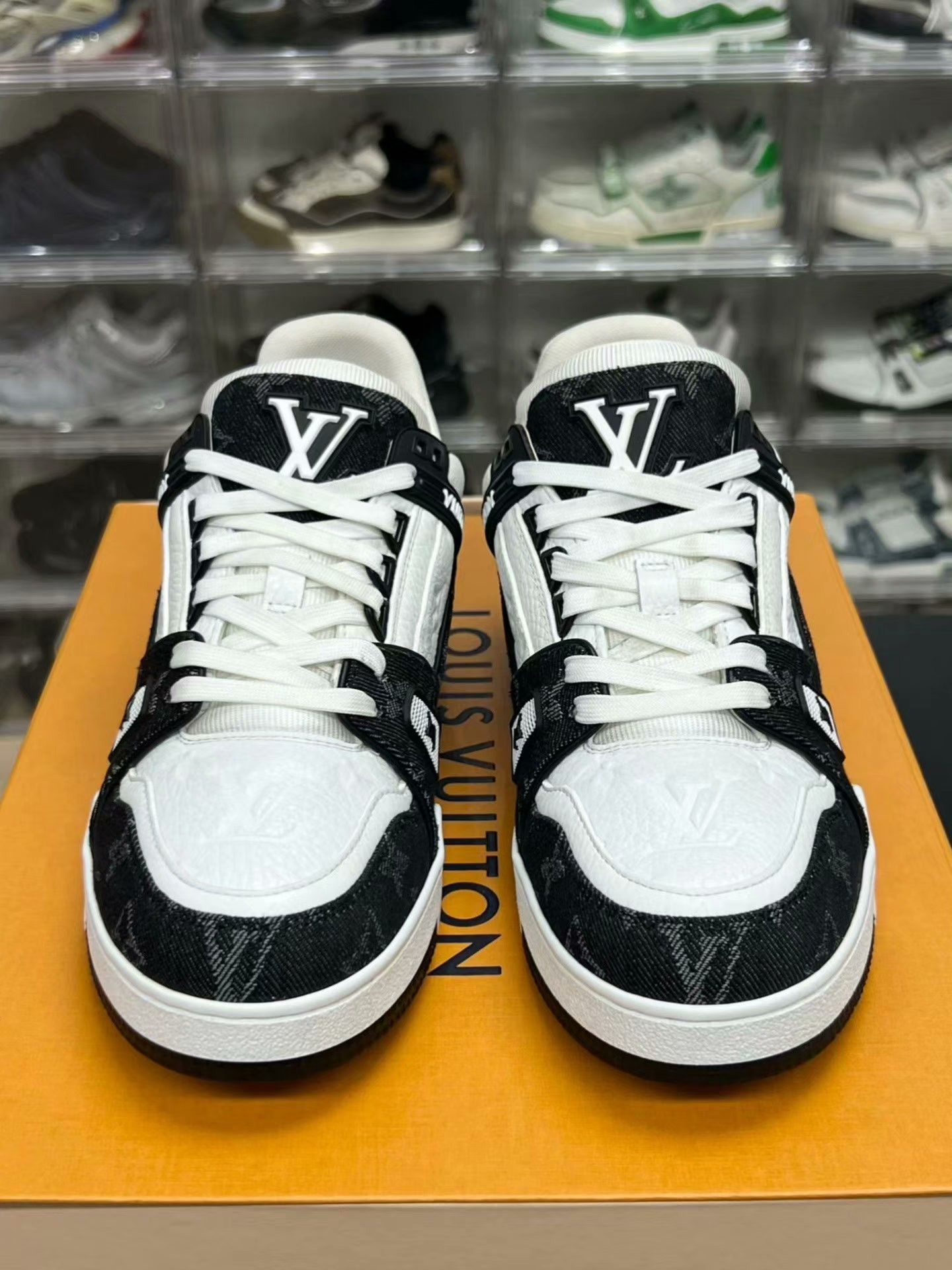 Louis Vuitton Louis Vuitton Training Denim Black Lowtop Sneakers 38 Women Size US 7.5 / IT 37.5 - 2 Thumbnail